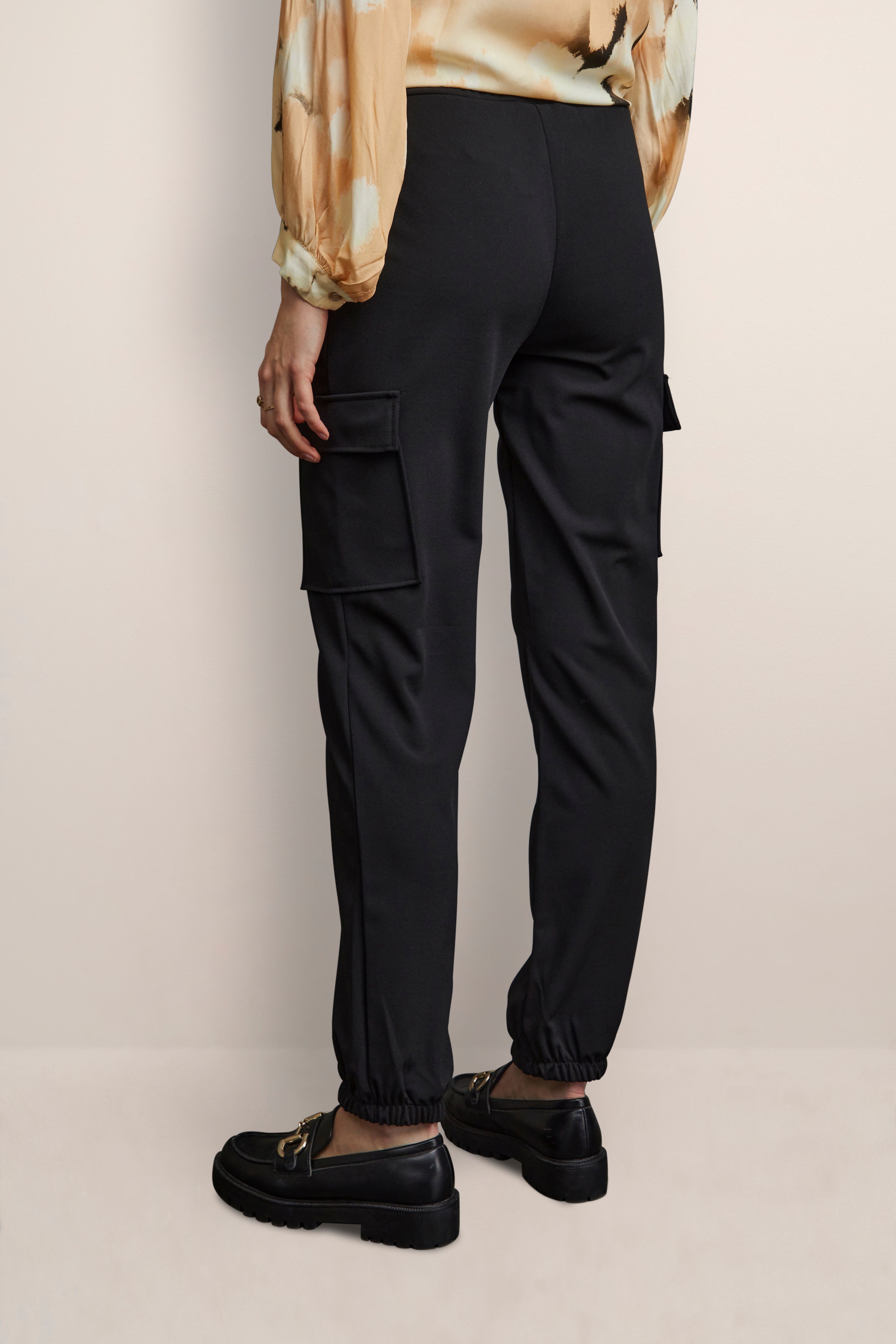 SBSCUB Trousers LOOKBOOK BACK 22100044-10001