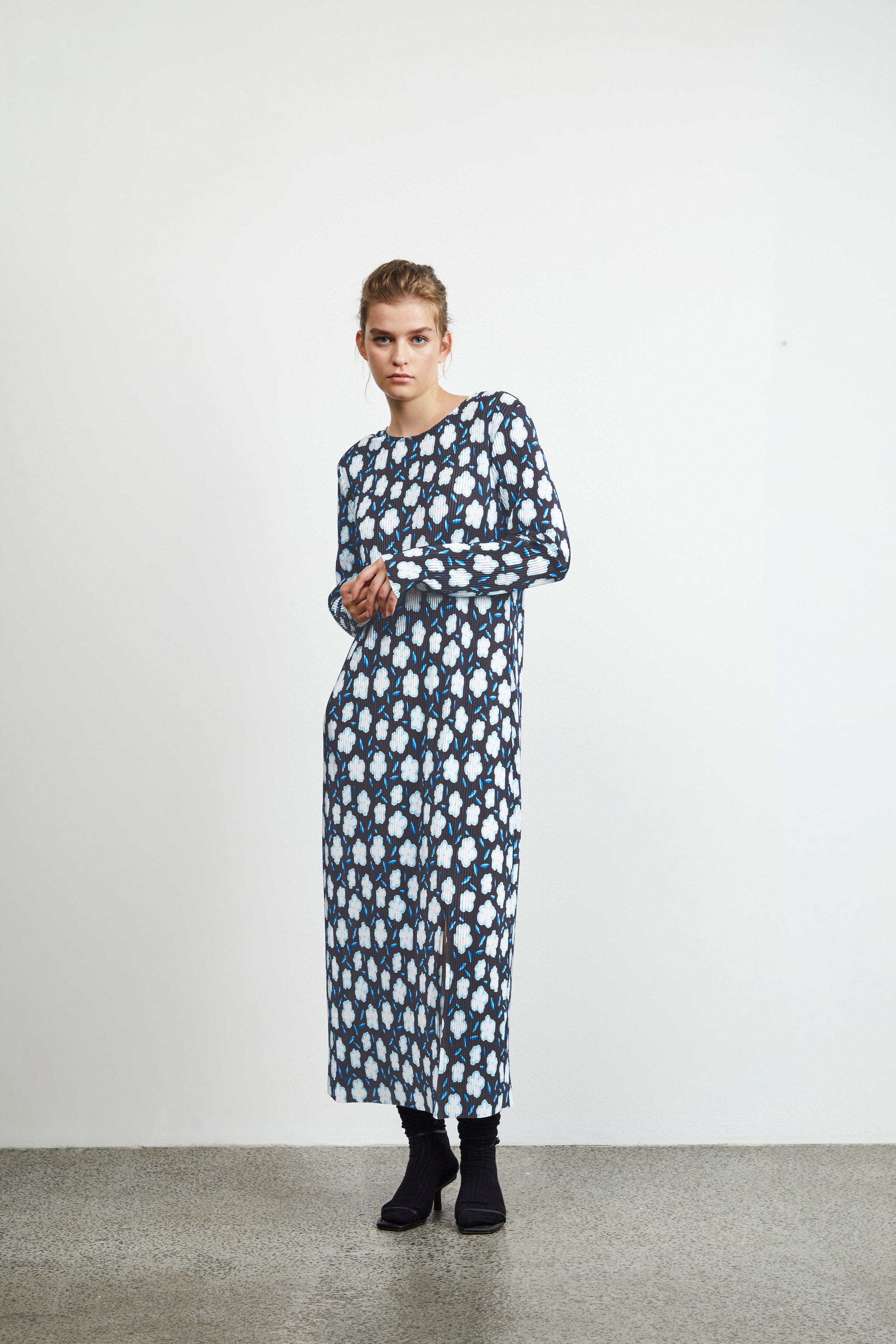 Kleid LOOKBOOK FRONT 20119366-202263