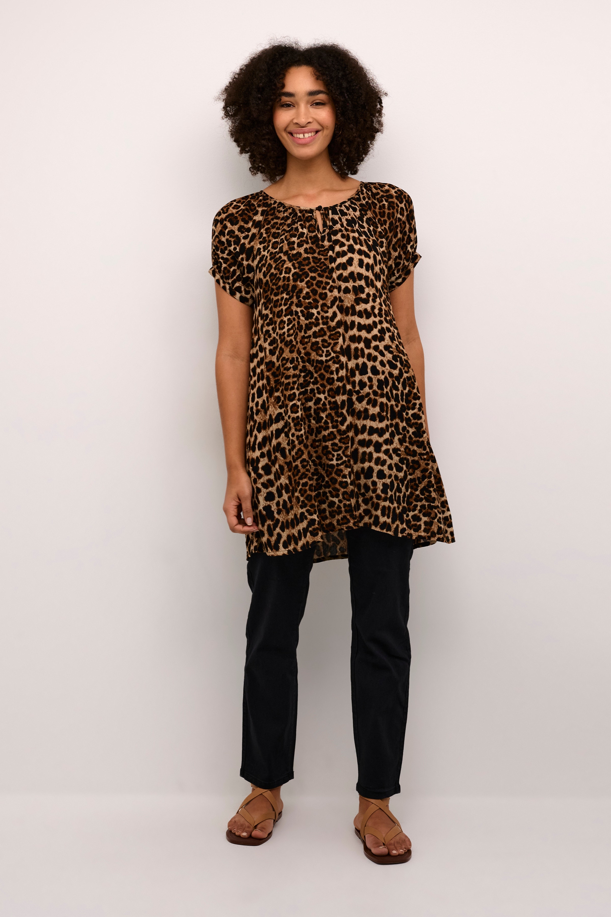 KAamber Leopard Tunic LOOKBOOK FRONT 10508253-105798