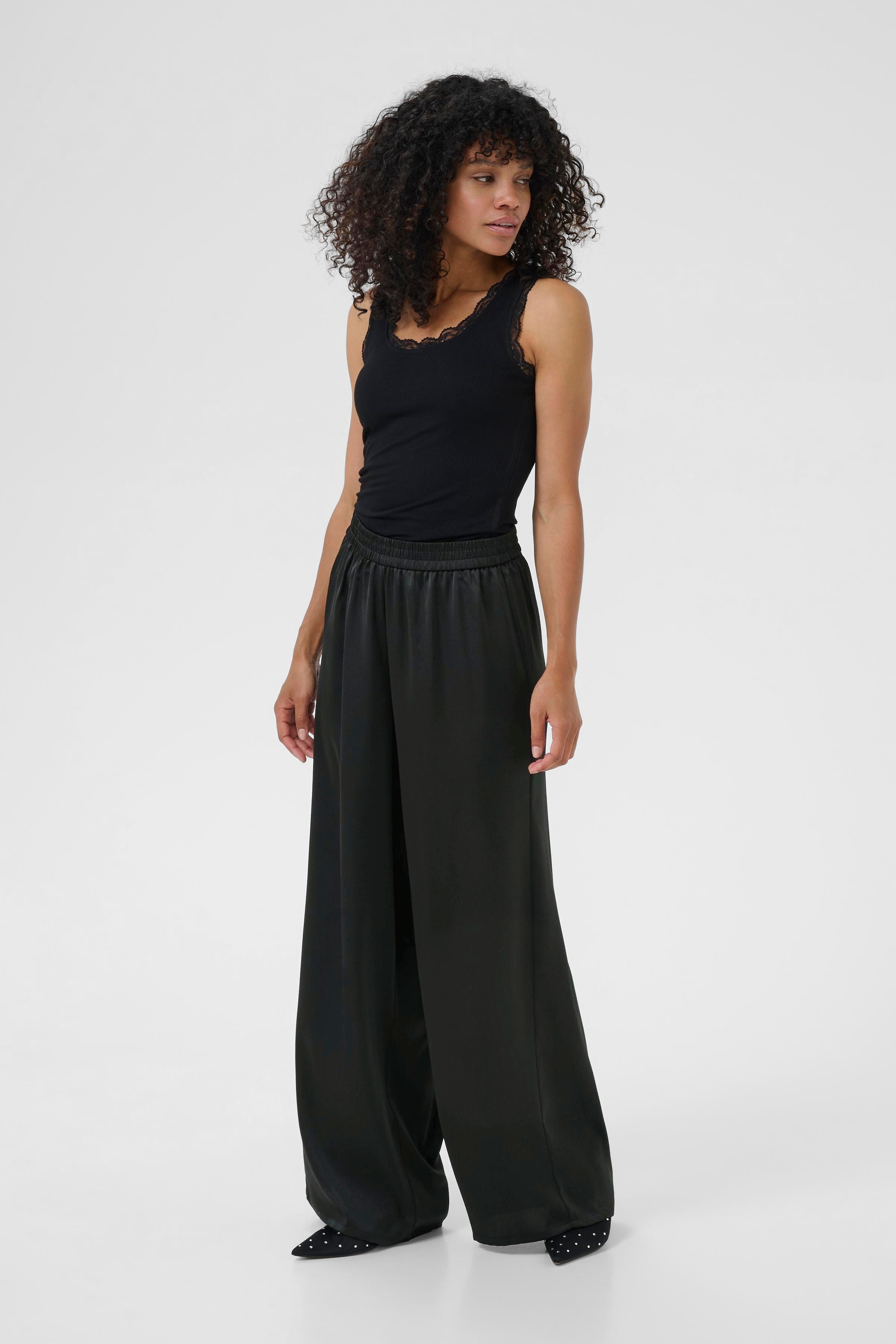 KAlotte Trousers LOOKBOOK FRONT 10511059-100121