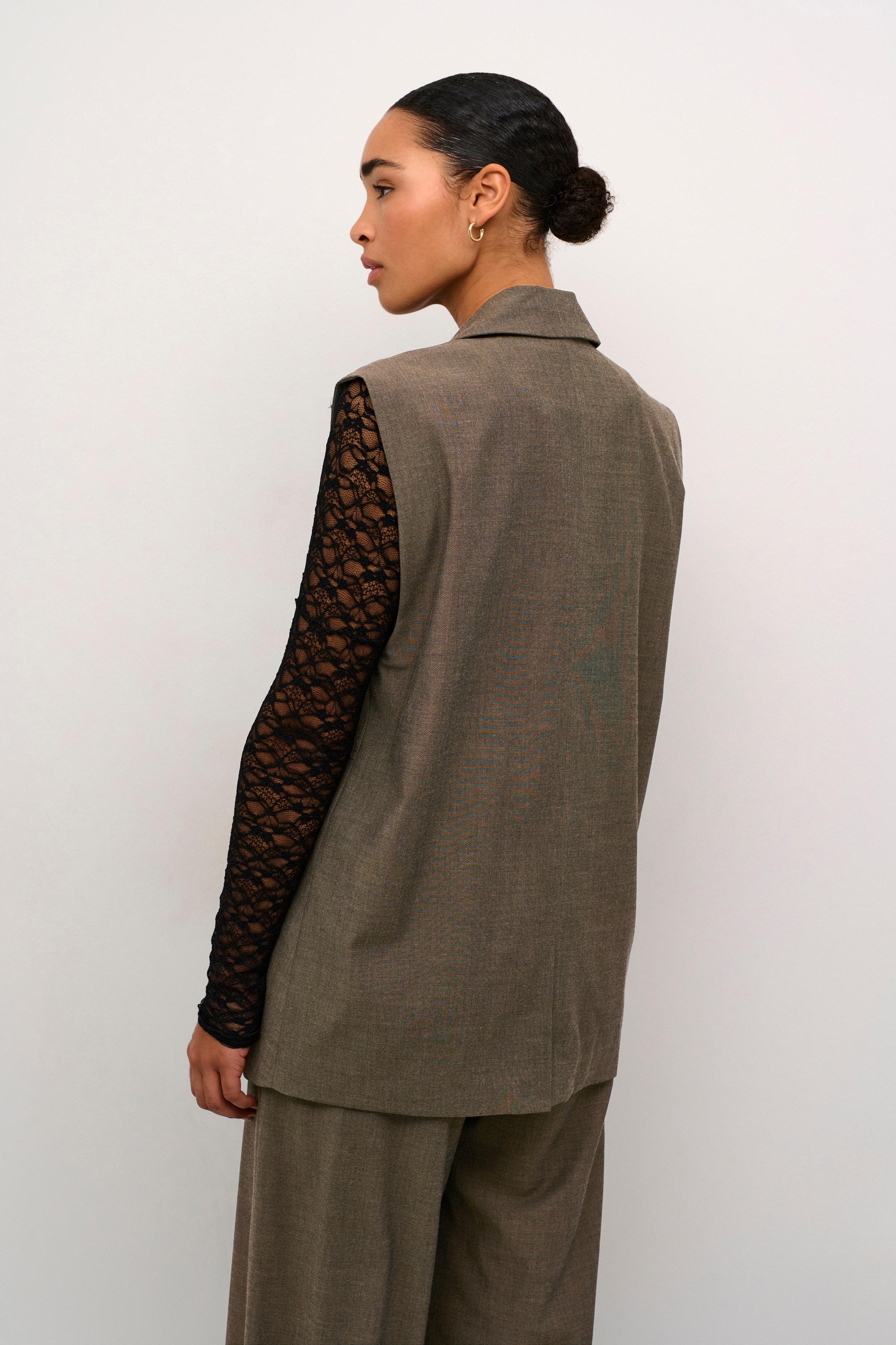 KAgigi Waistcoat LOOKBOOK BACK 10509077-1908101