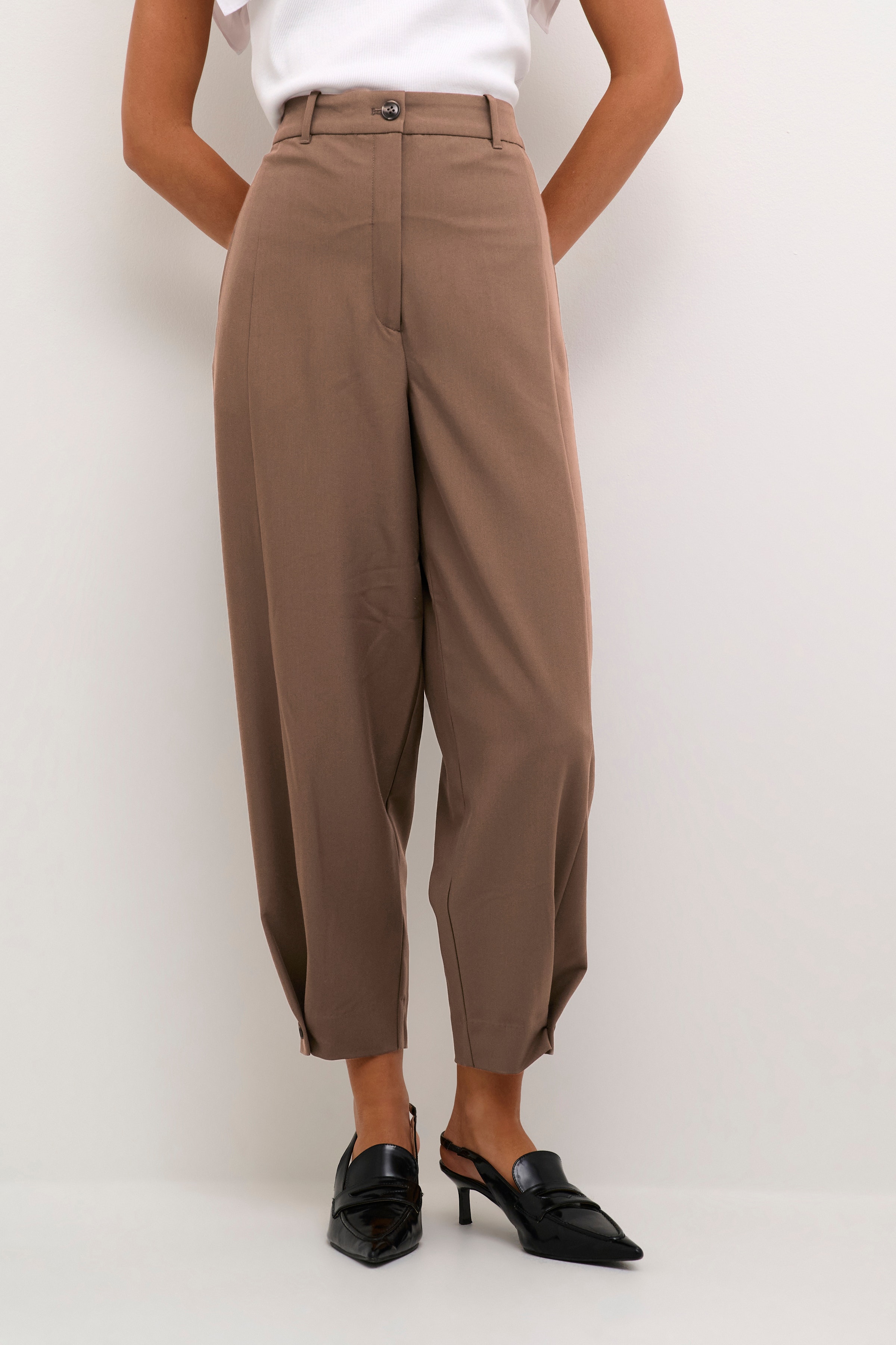 OliseKB Trousers LOOKBOOK FRONT 10104926-190809