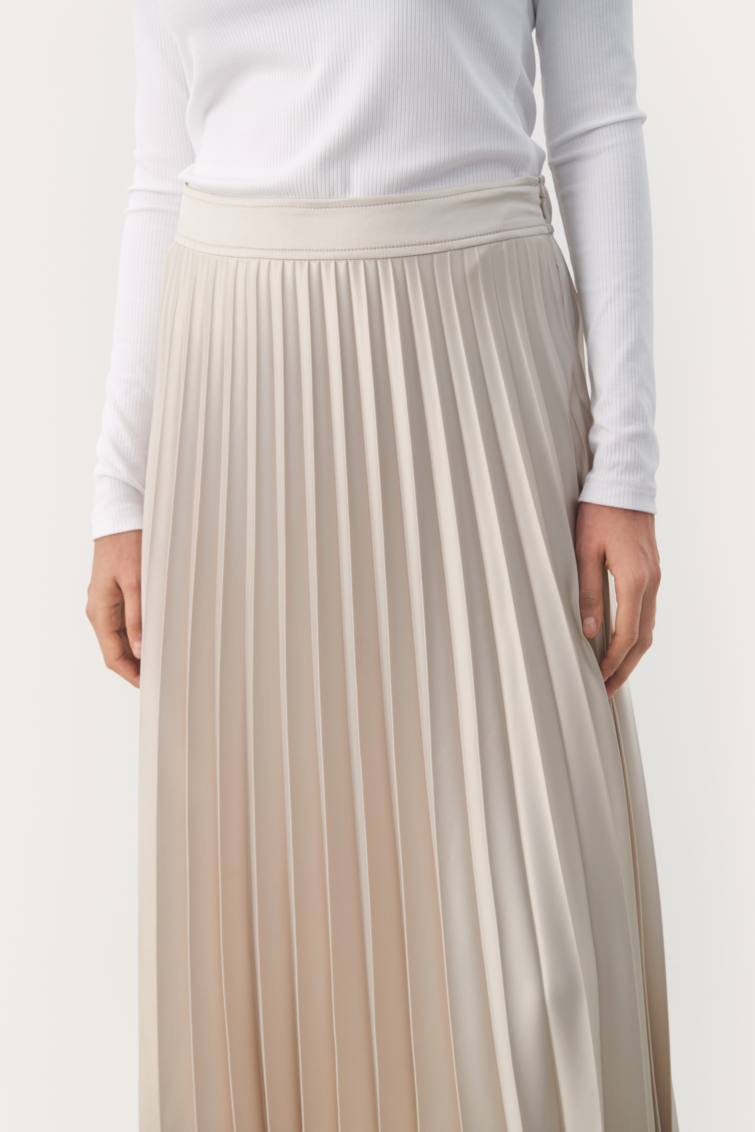 VenedaPW Long pleated skirt LOOKBOOK DETAIL 30309138-130401