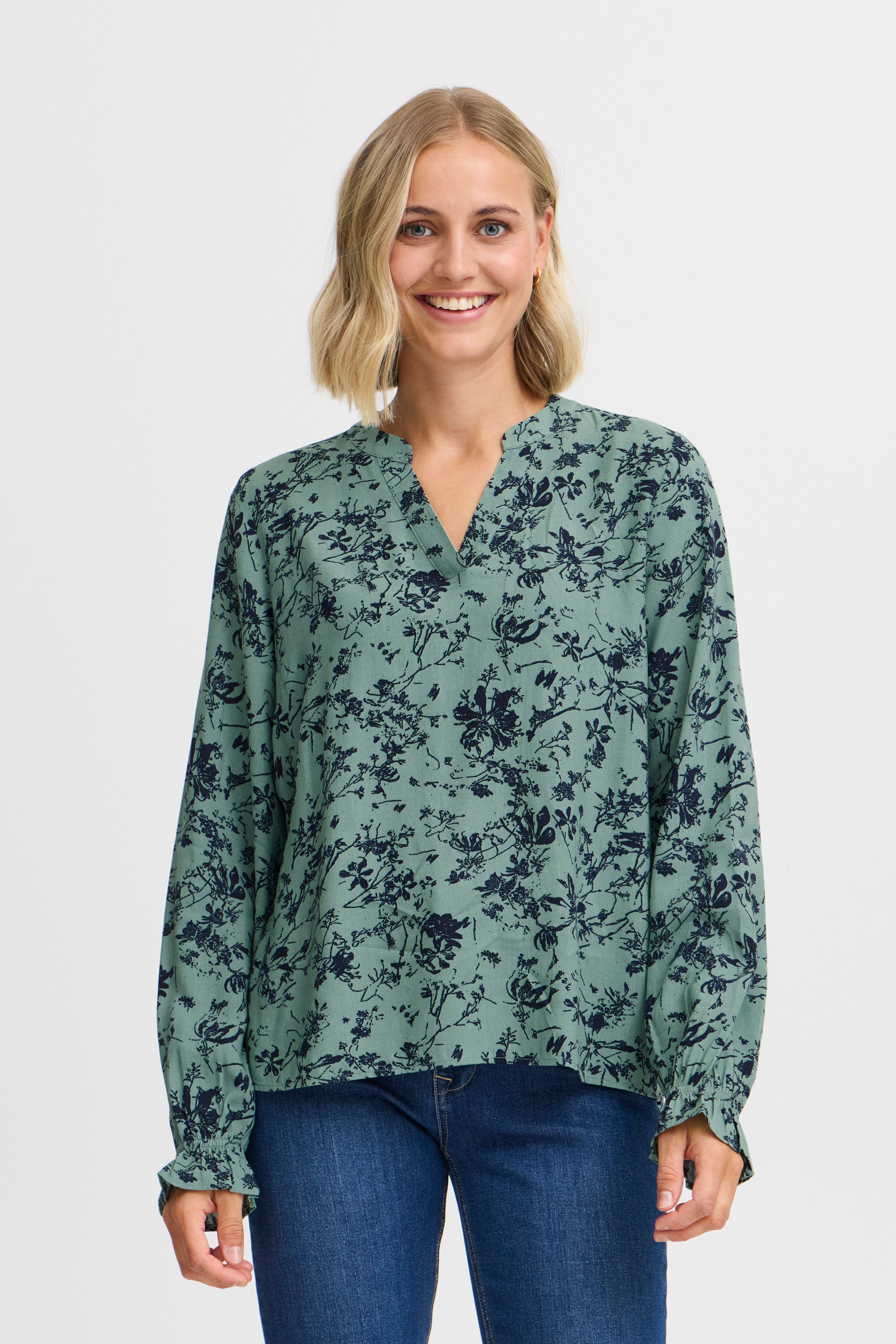FRFLOWY Bluse LOOKBOOK FRONT 20614106-203410