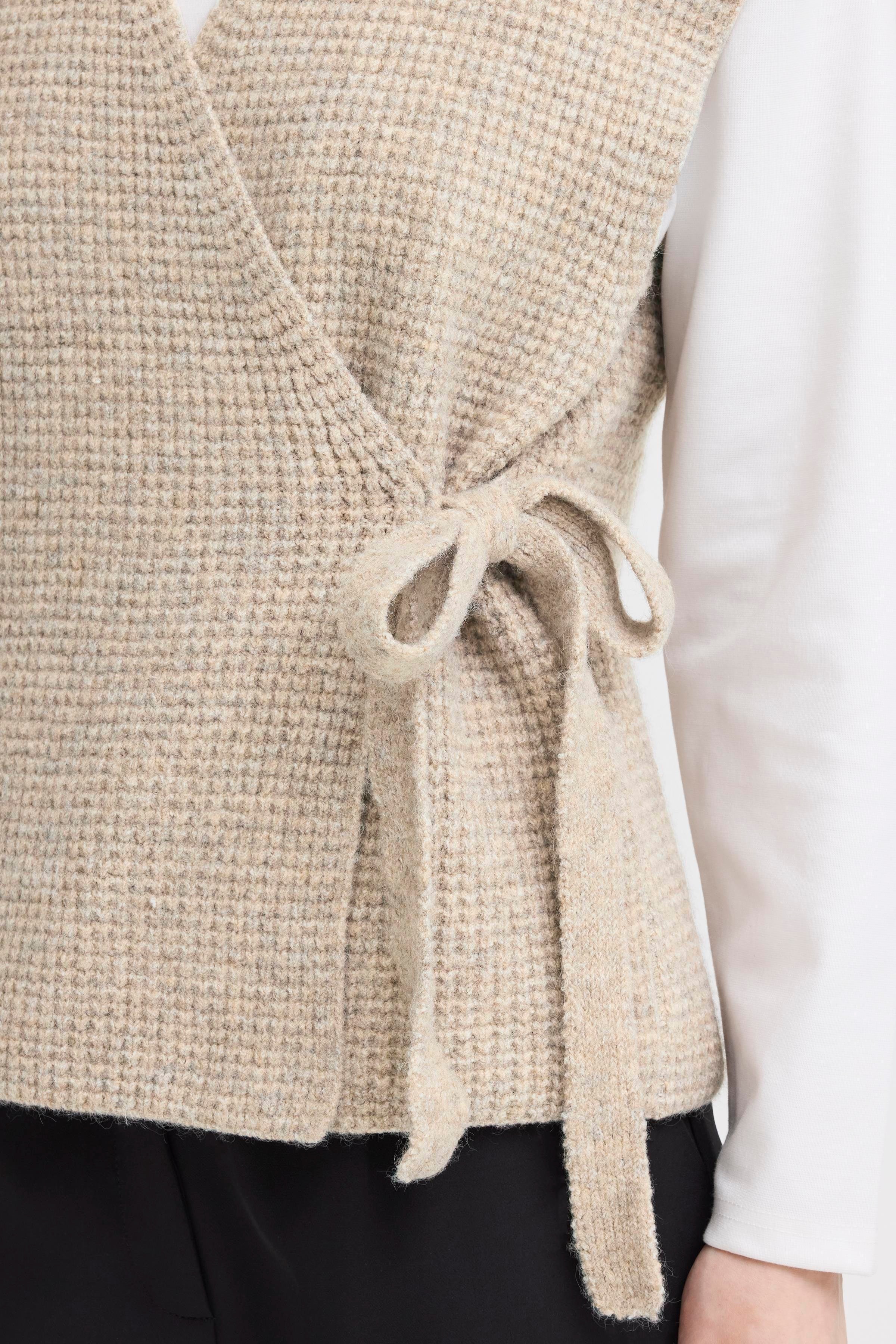 IALITTEN Poncho LOOKBOOK DETAIL 20124434-1710381