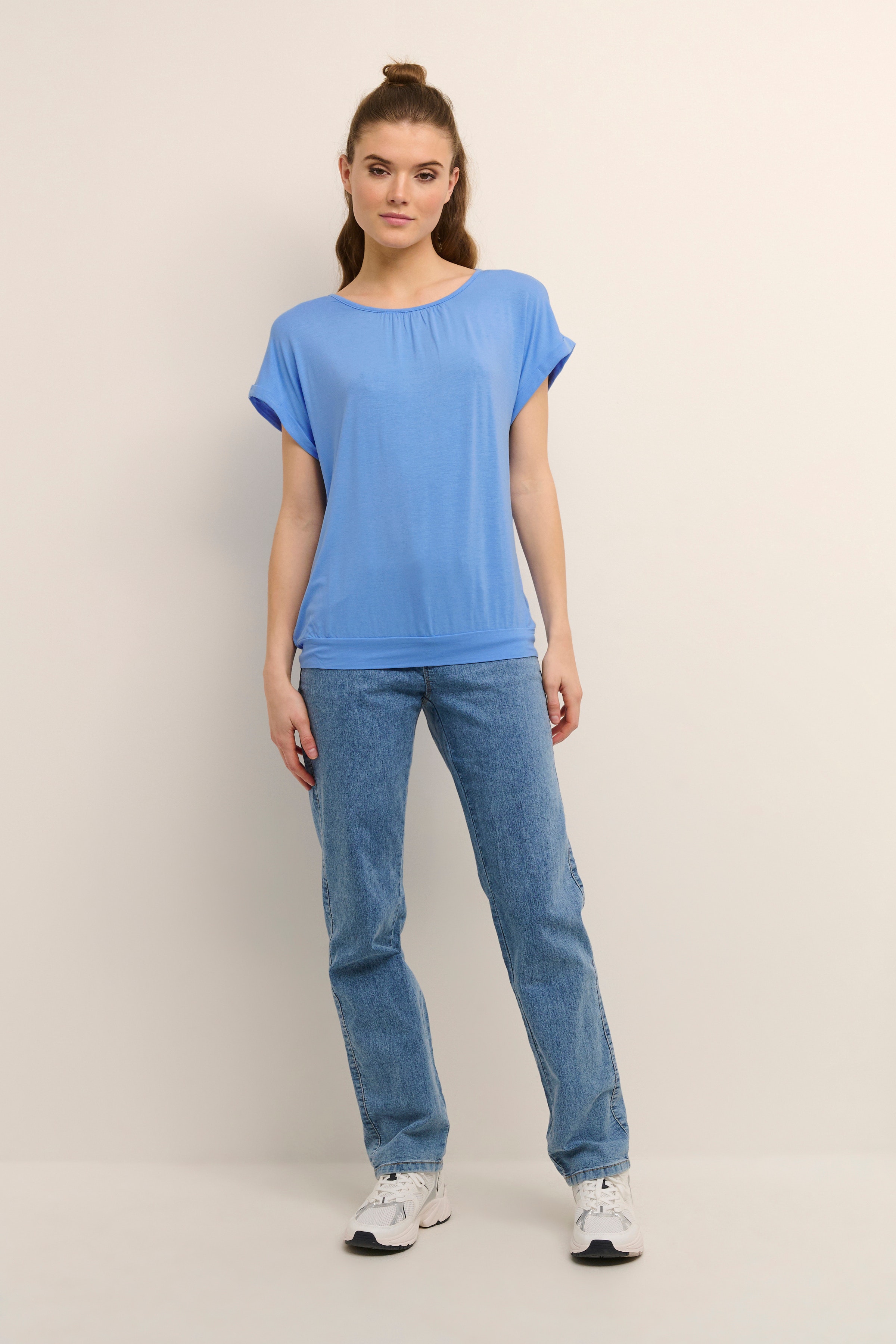 KAdorana Blus LOOKBOOK FRONT 10506216-153930