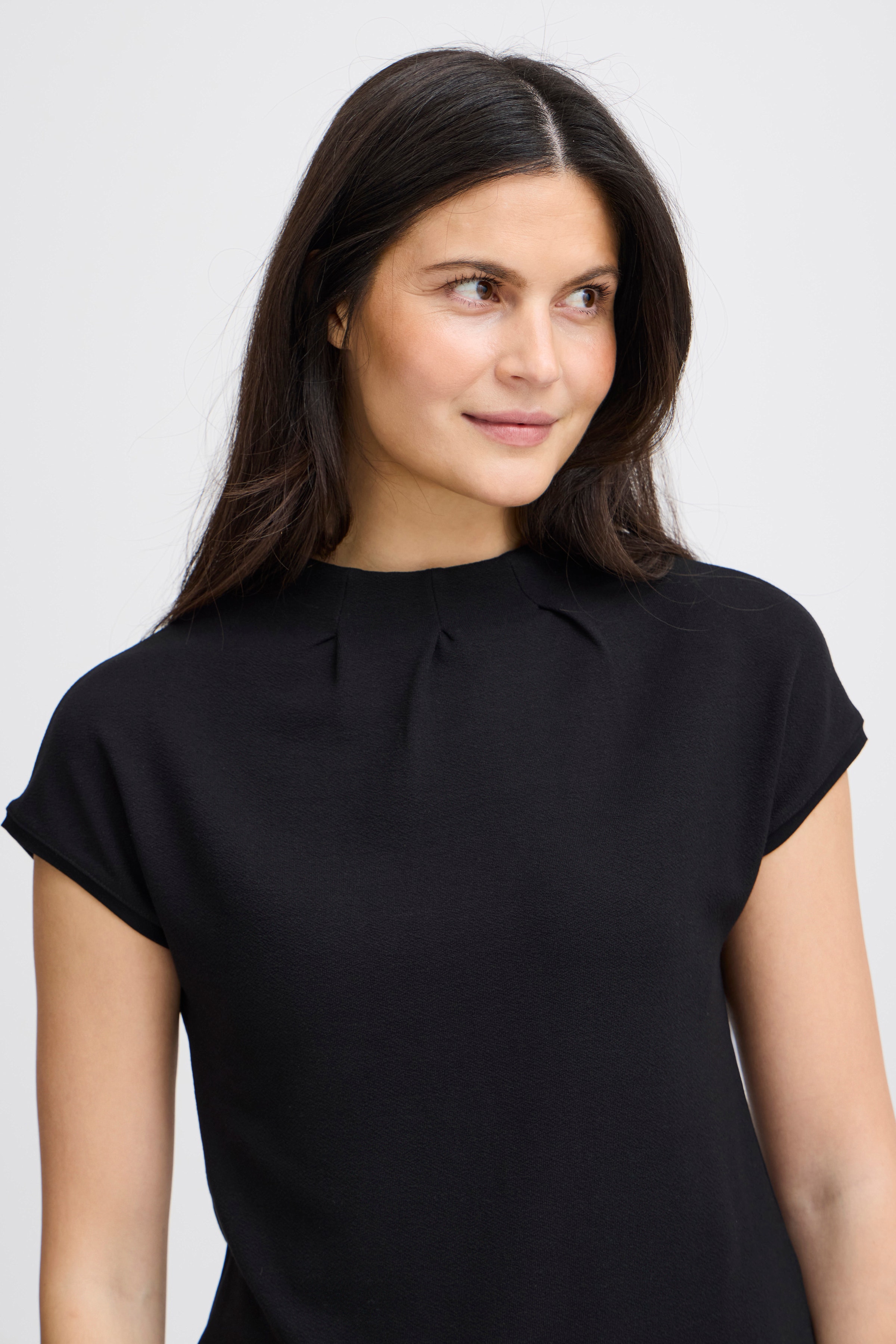 ZASKATERFR KORTERMET BLUSE LOOKBOOK DETAIL 20606485-60096