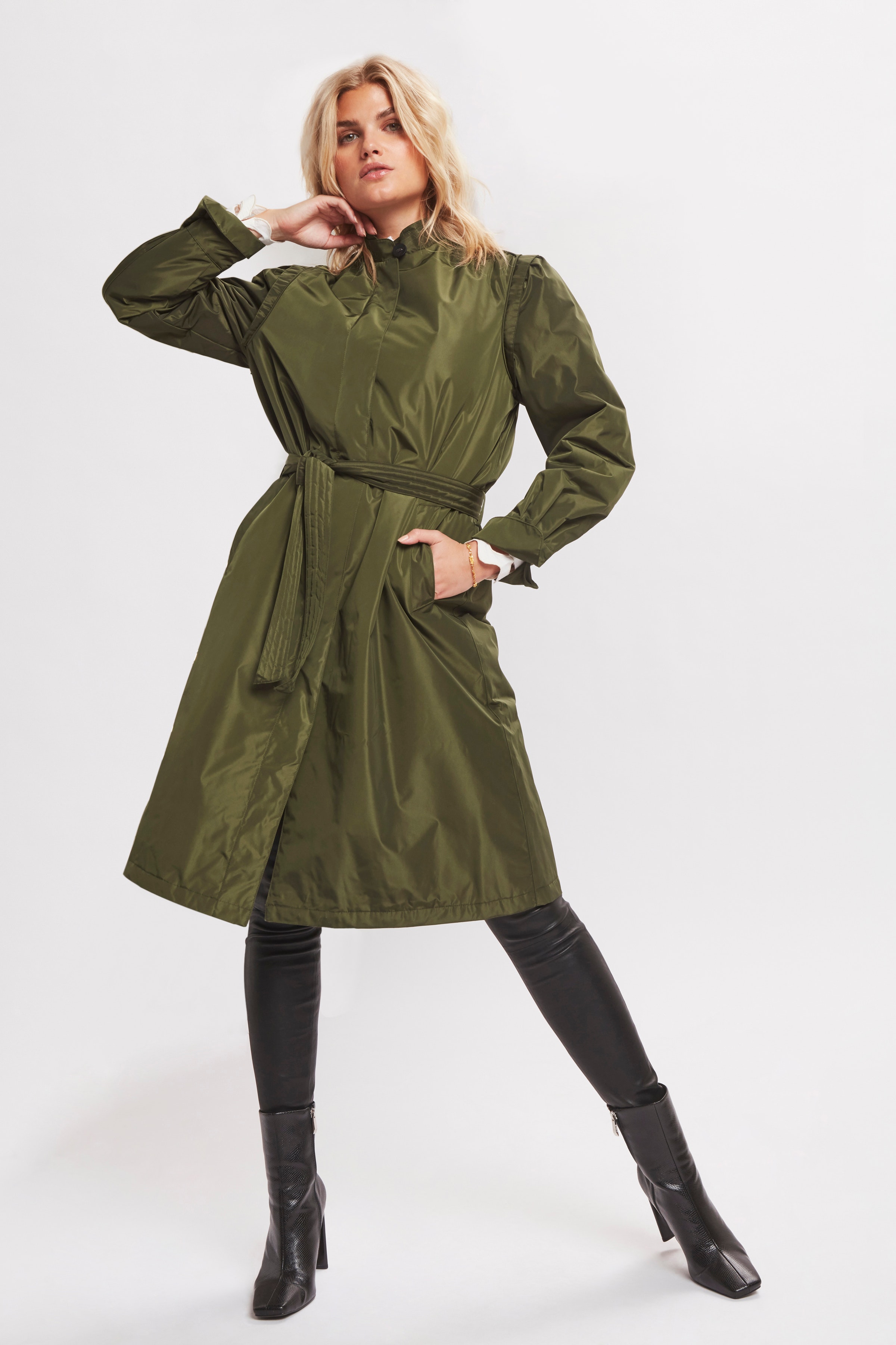 ElaineKB Outerwear LOOKBOOK FRONT 10103284-180820