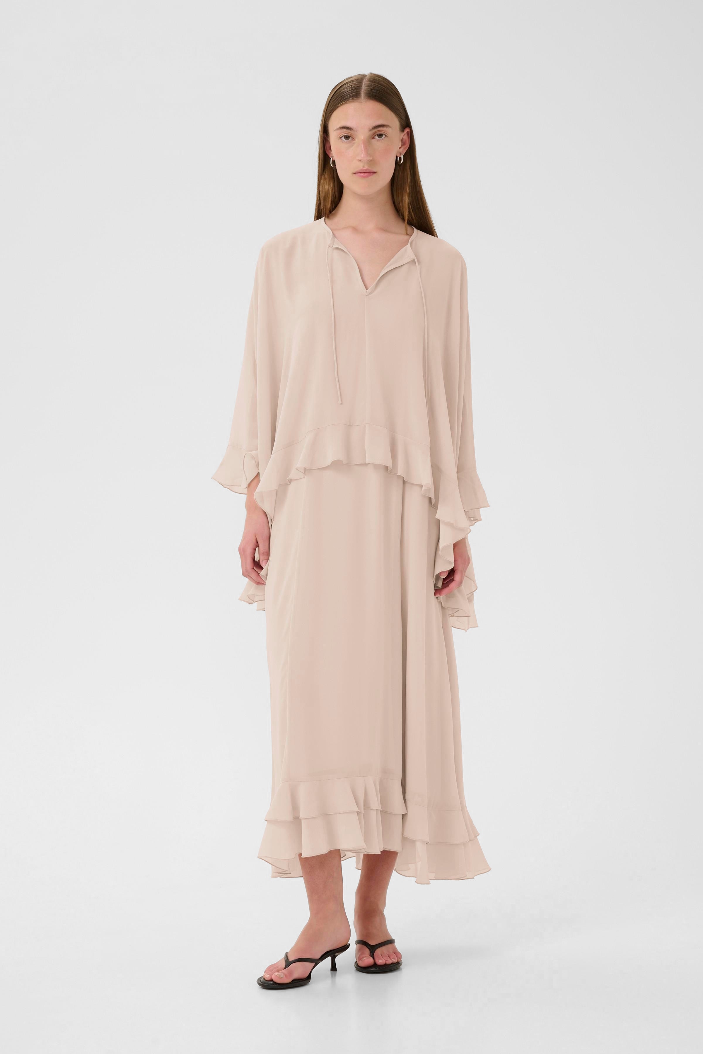 AdelynIW Kjole LOOKBOOK FRONT 30110854-161509