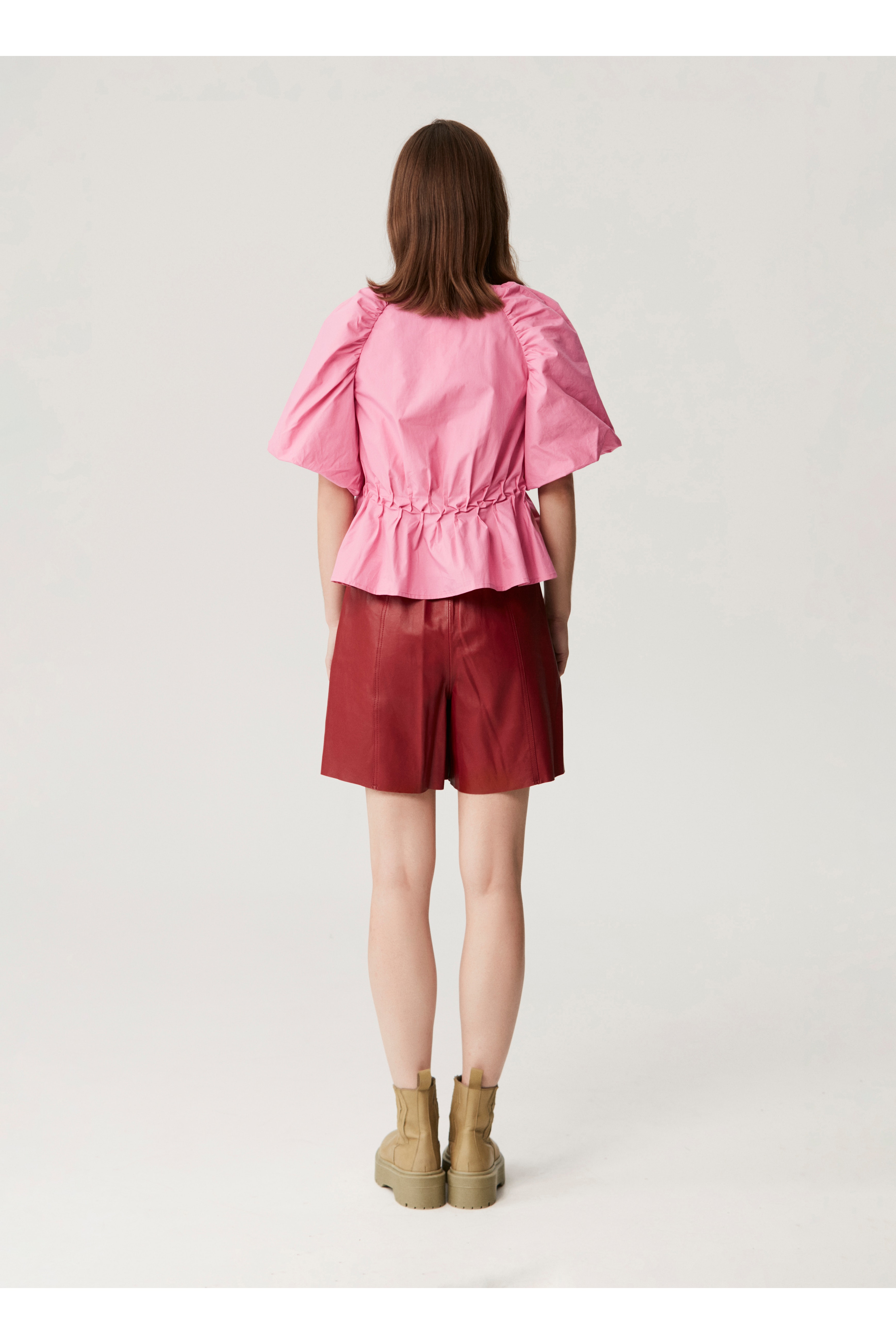 LiljaGZ HW Leather shorts LOOKBOOK BACK 10905351-101426