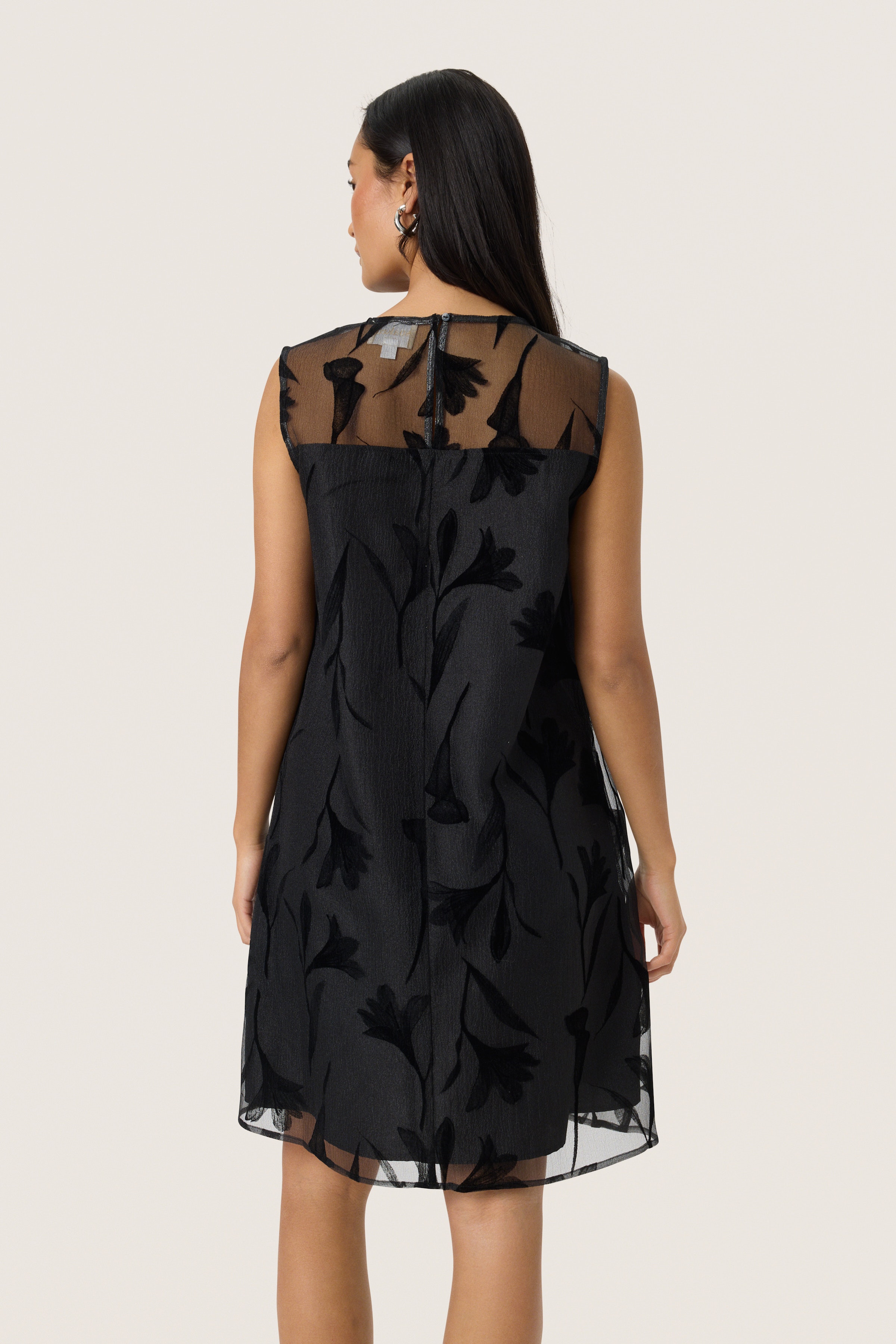 SLPhilomena Jurk LOOKBOOK BACK 30408735-194008