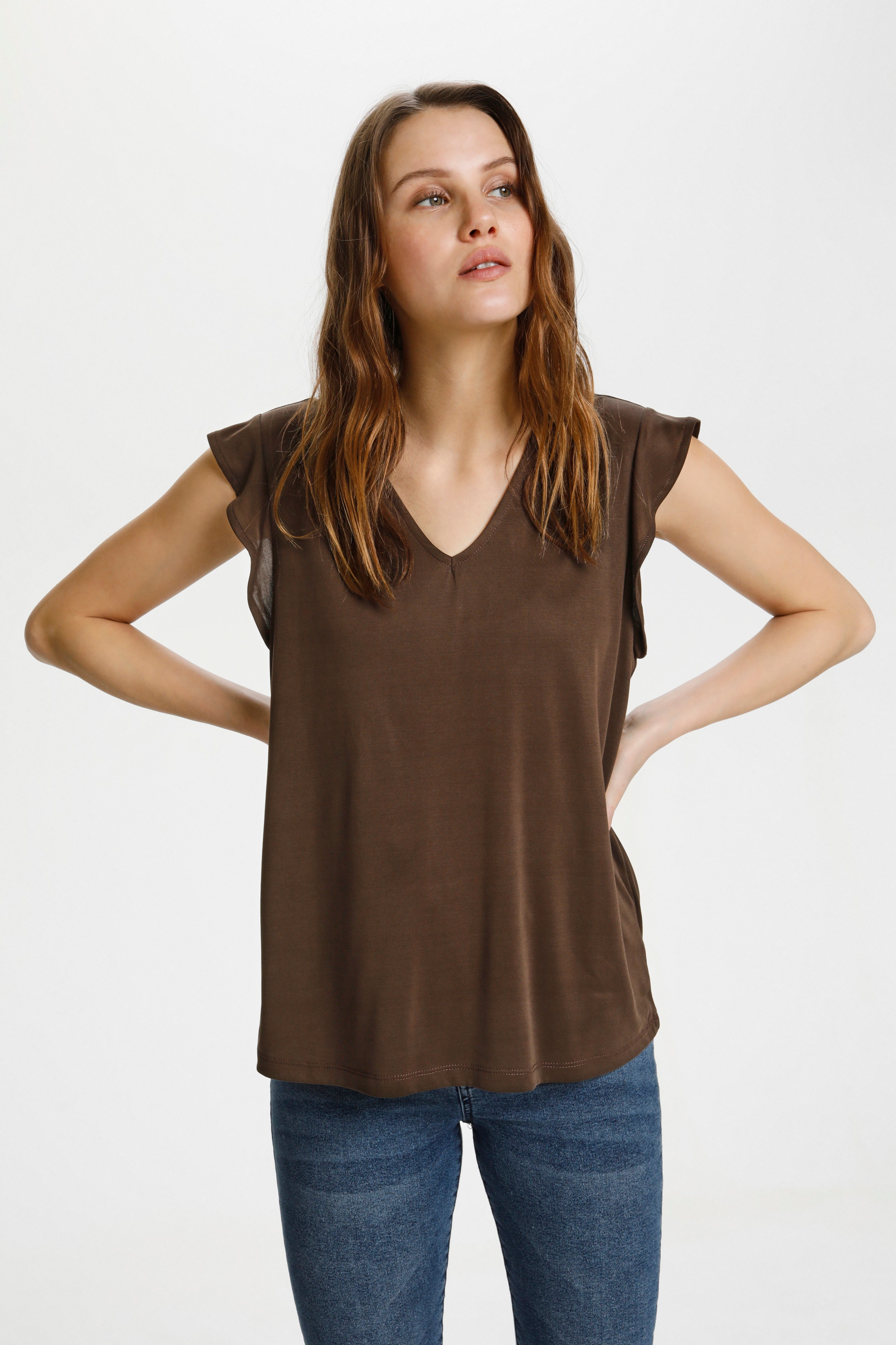 HayeSZ Top

 LOOKBOOK FRONT 30511270-190810