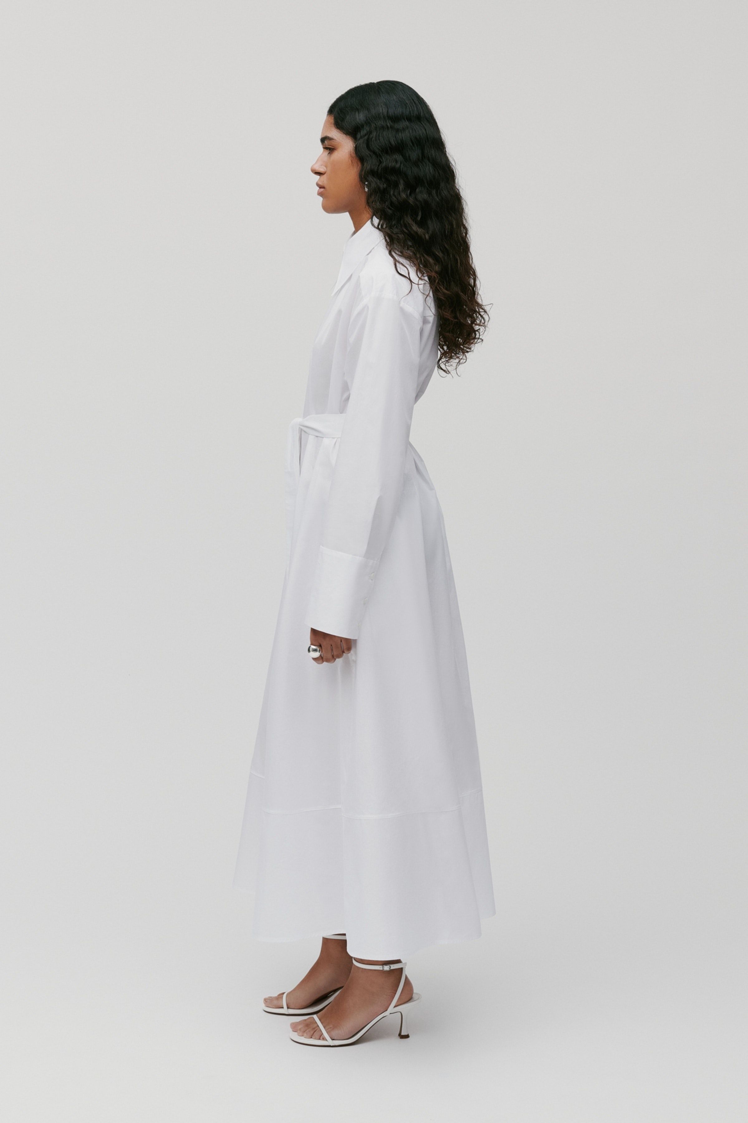 DINA Kjole LOOKBOOK FRONT 30600743-WH001