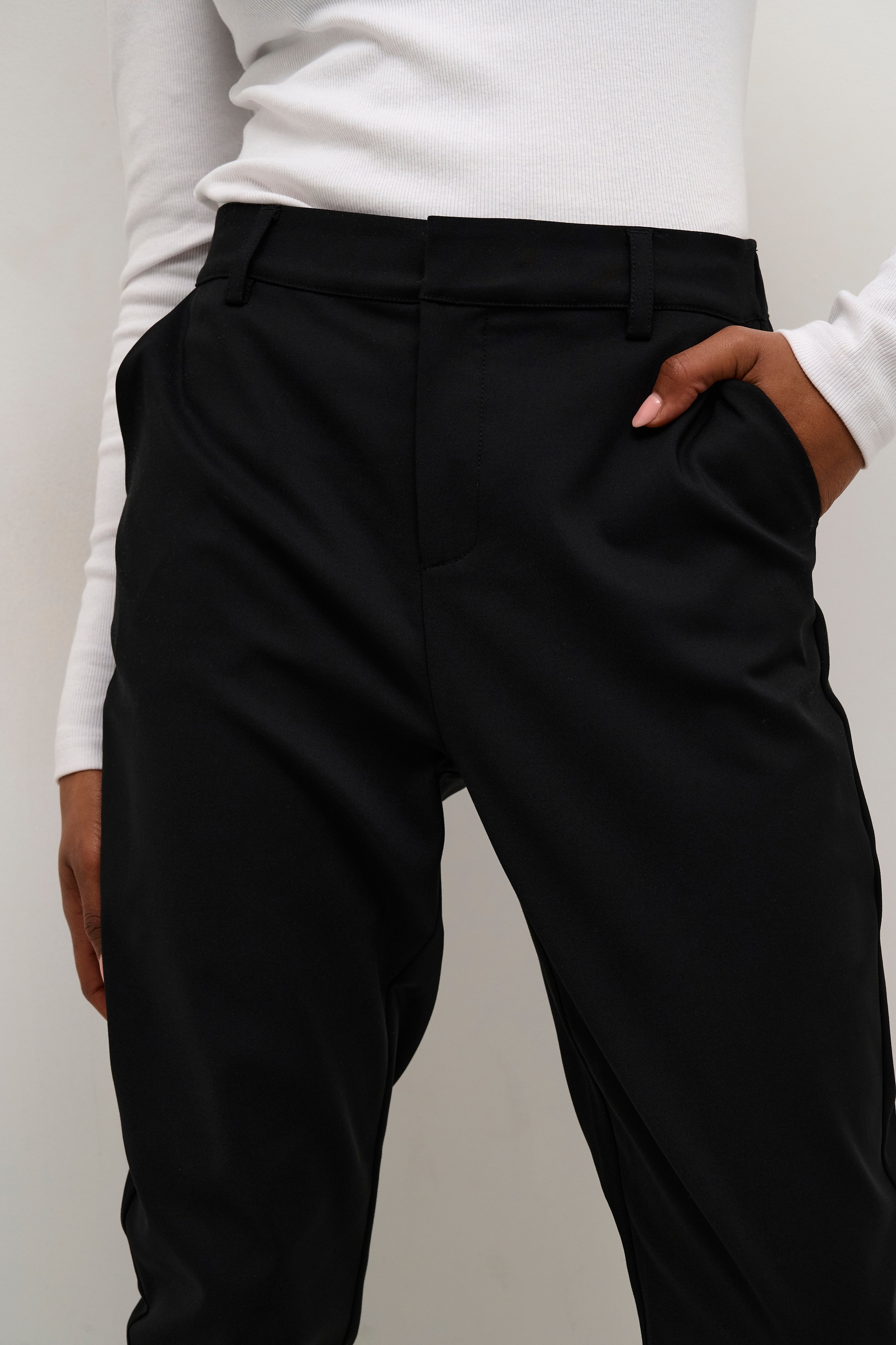 KAloraine Trousers LOOKBOOK DETAIL 10509133-100121