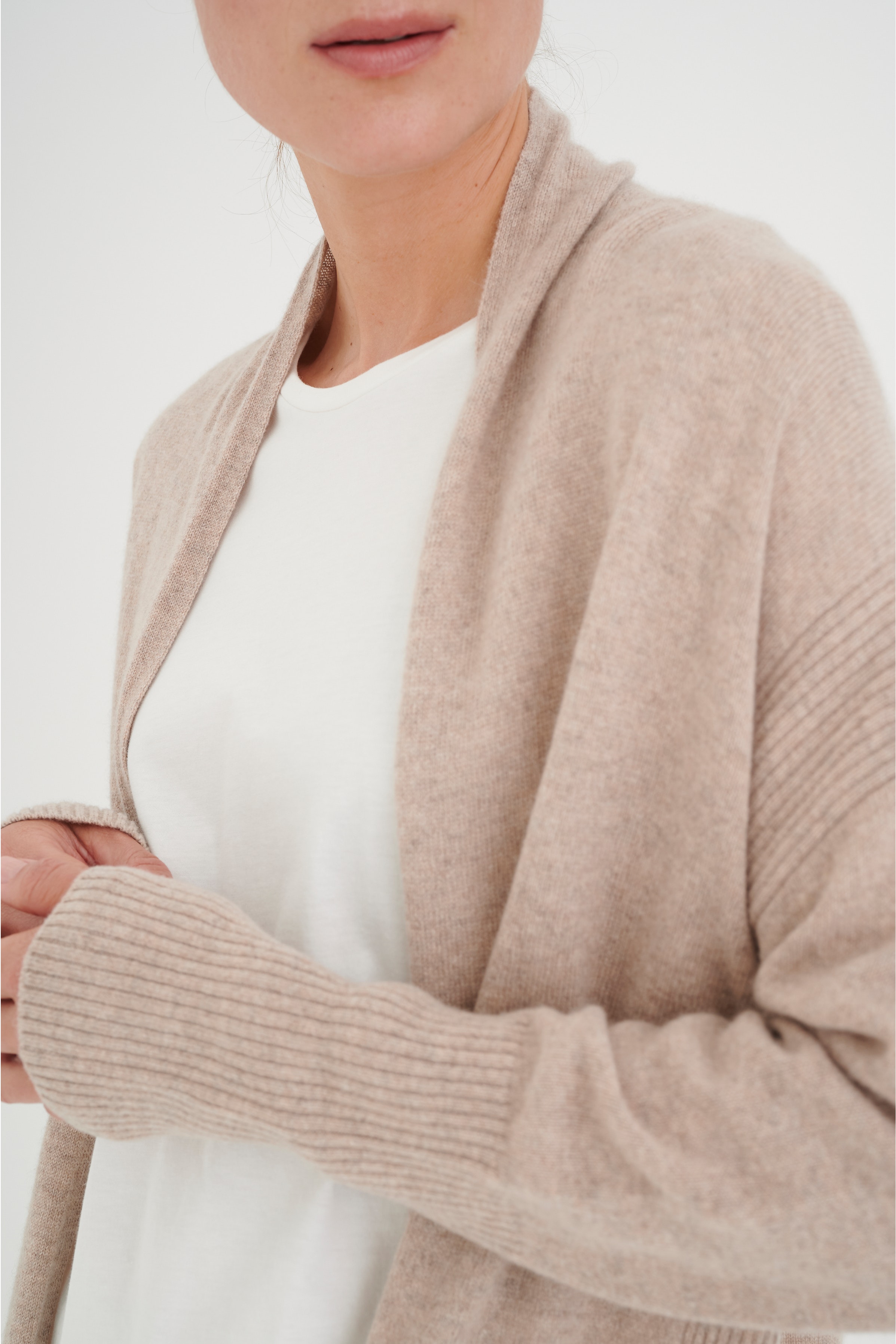 TaschIW Strikcardigan LOOKBOOK DETAIL 30106694-300868