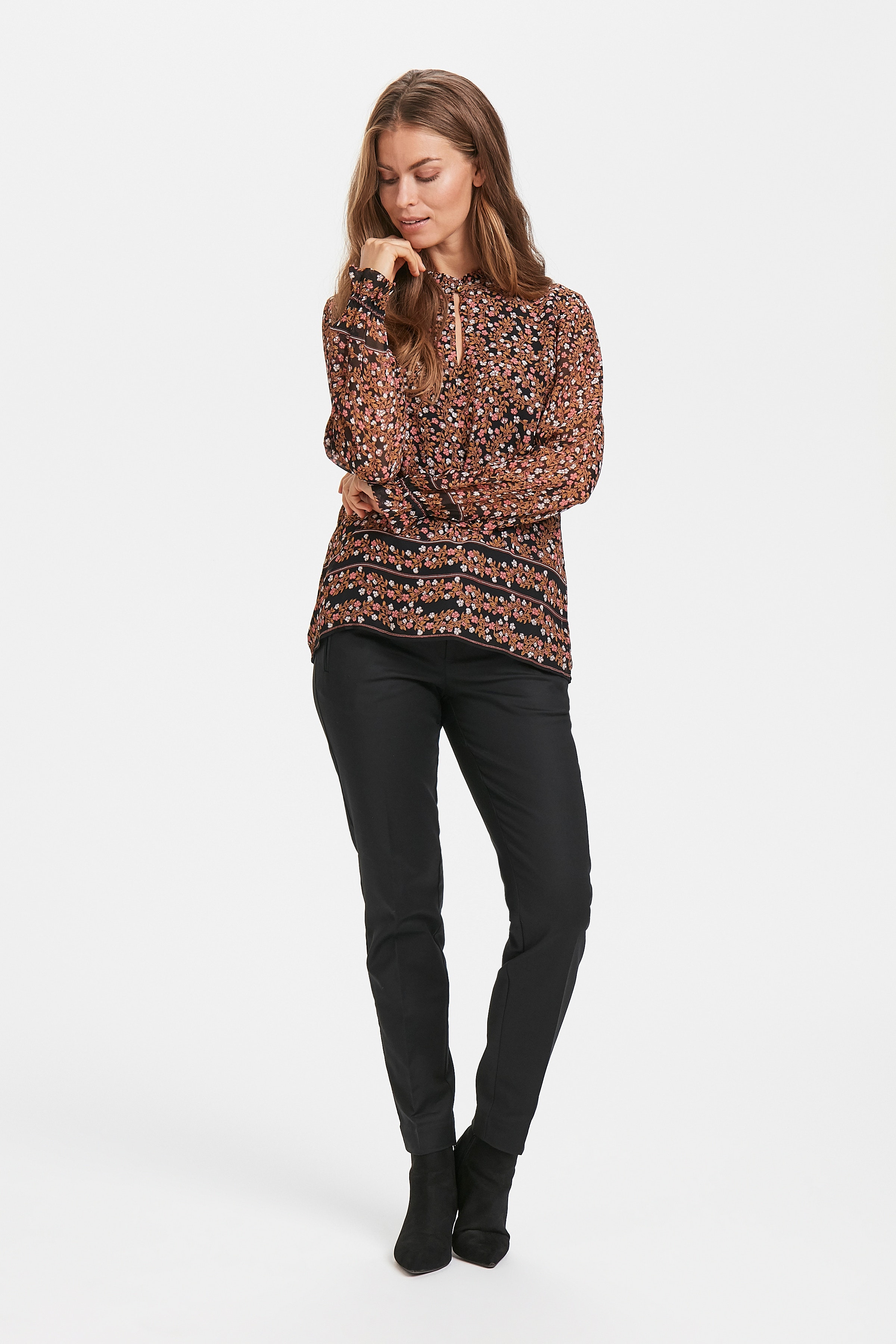 Blouse with long sleeve LOOKBOOK FRONT 30304305-30901