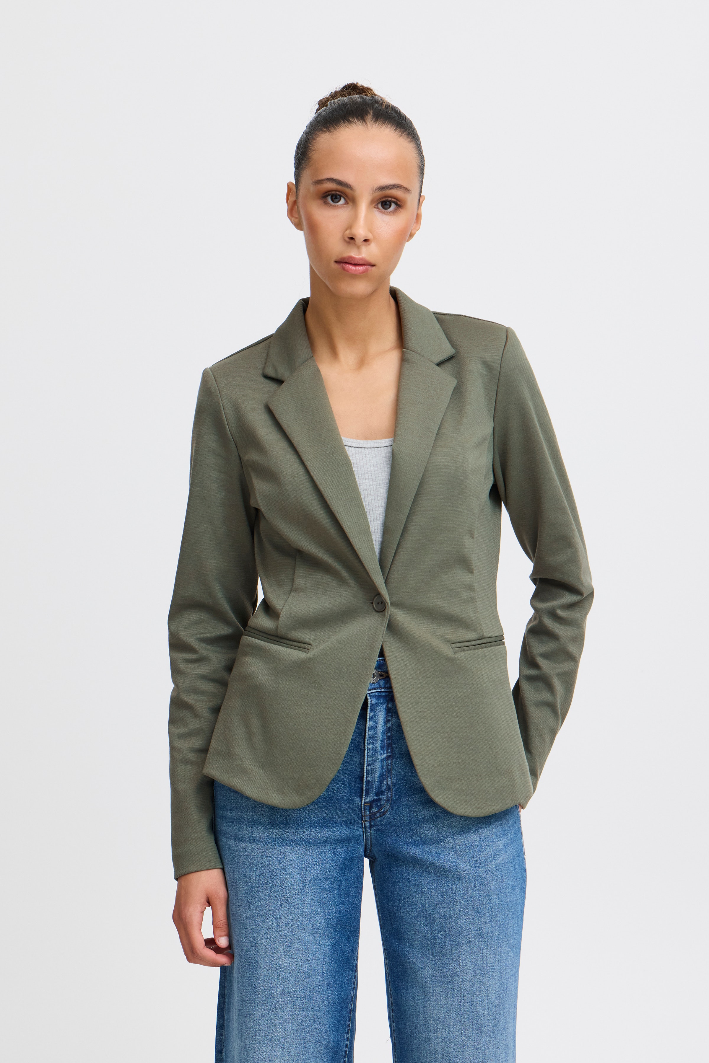 IHKATE Blazer LOOKBOOK FRONT 20101801-190309