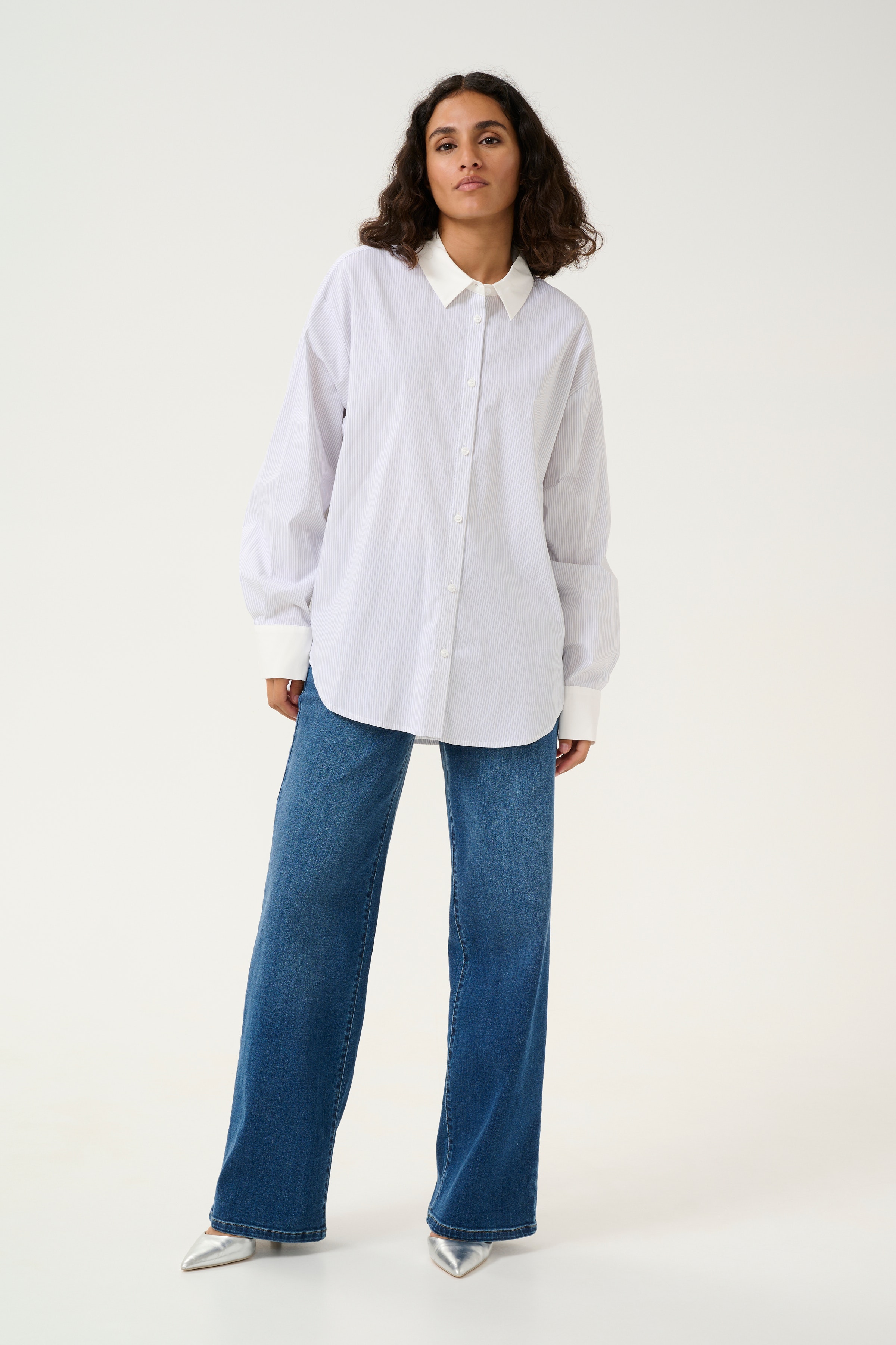 KAsussanna Shirt LOOKBOOK FRONT 10509456-106873