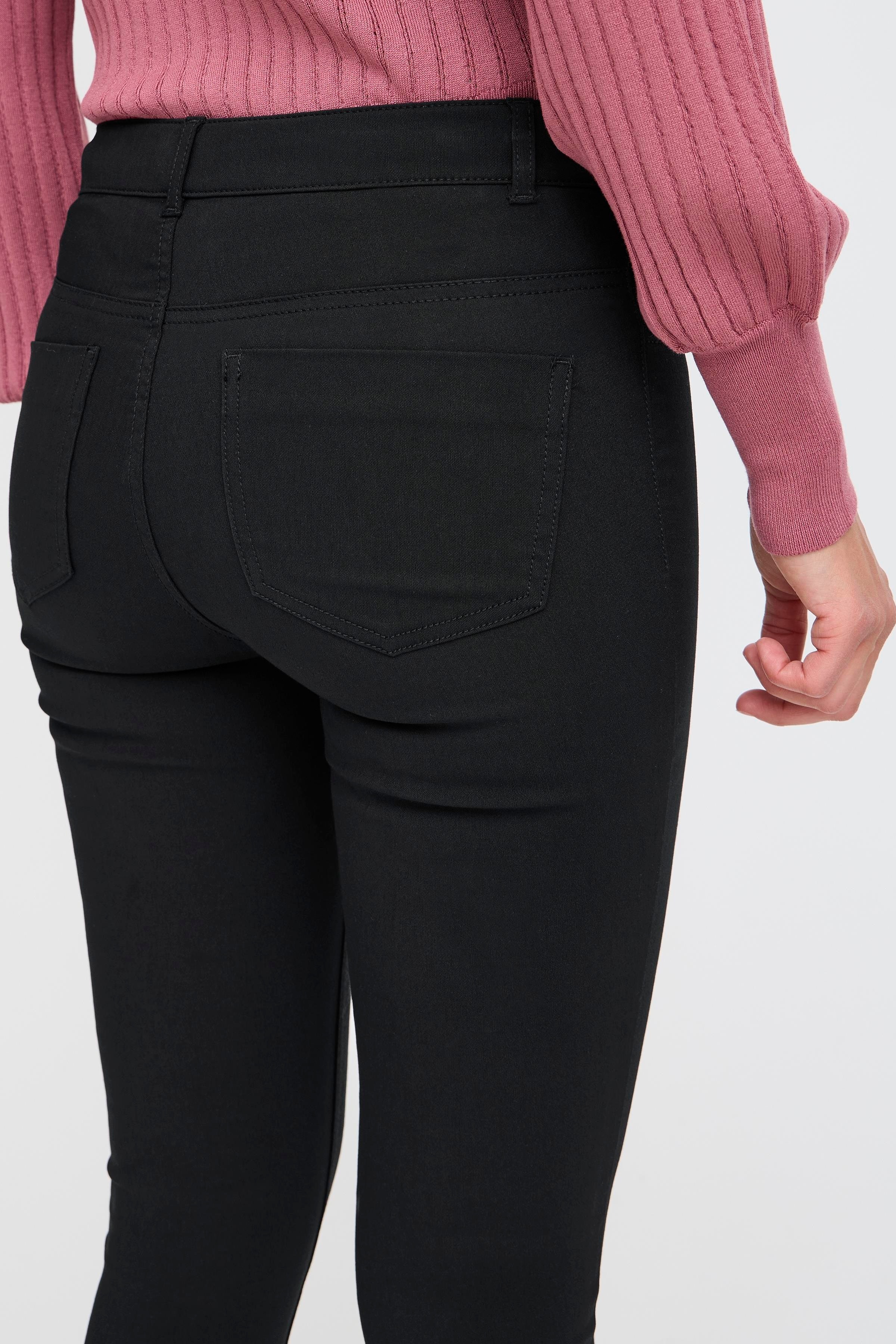 BYELVA Trousers LOOKBOOK DETAIL 20801673-80001