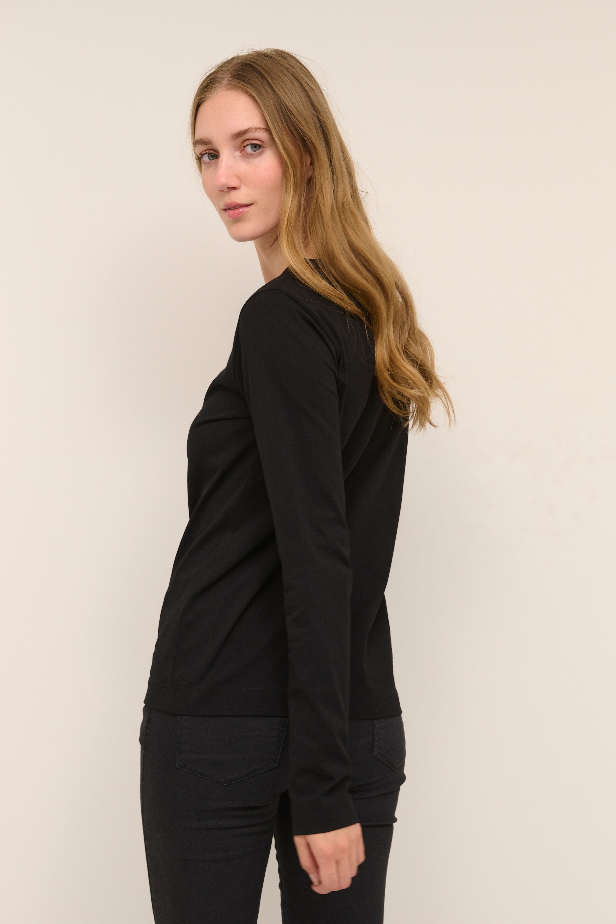 KAmarin T-shirt LOOKBOOK BACK 10505902-100121