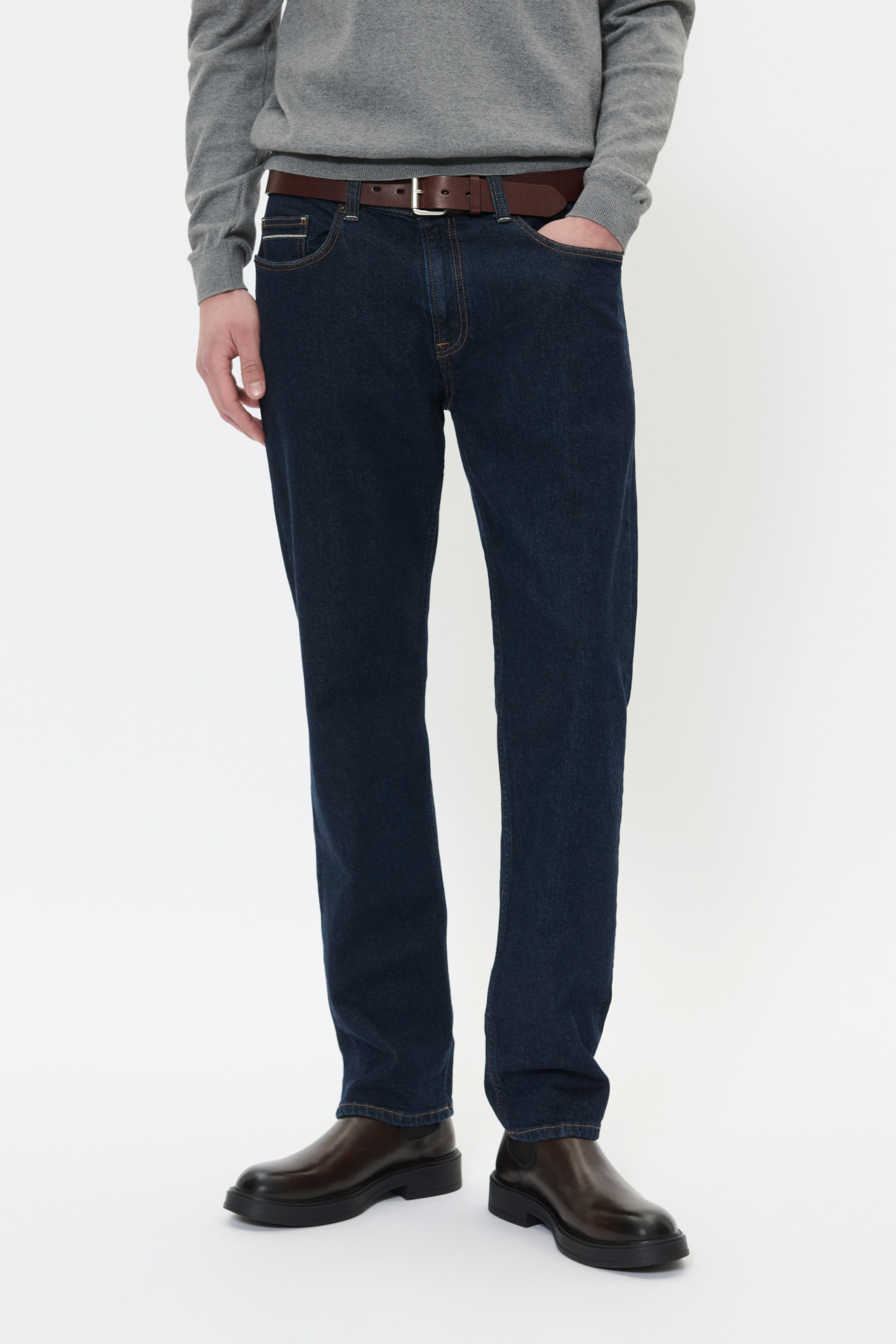 MAMike Jeans LOOKBOOK FRONT 30208035-303770
