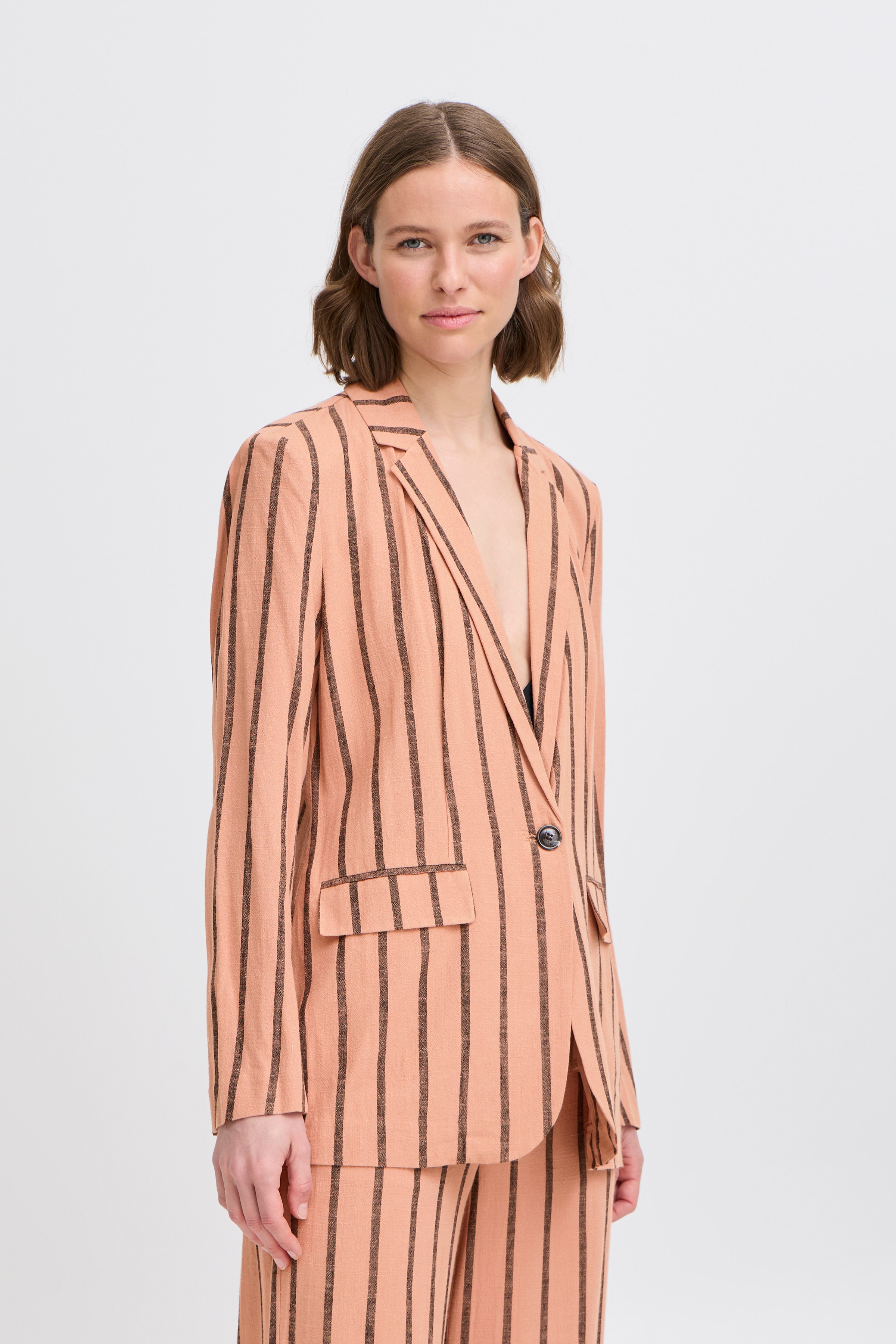 BYJOHANNA Blazer LOOKBOOK FRONT 20816741-204684