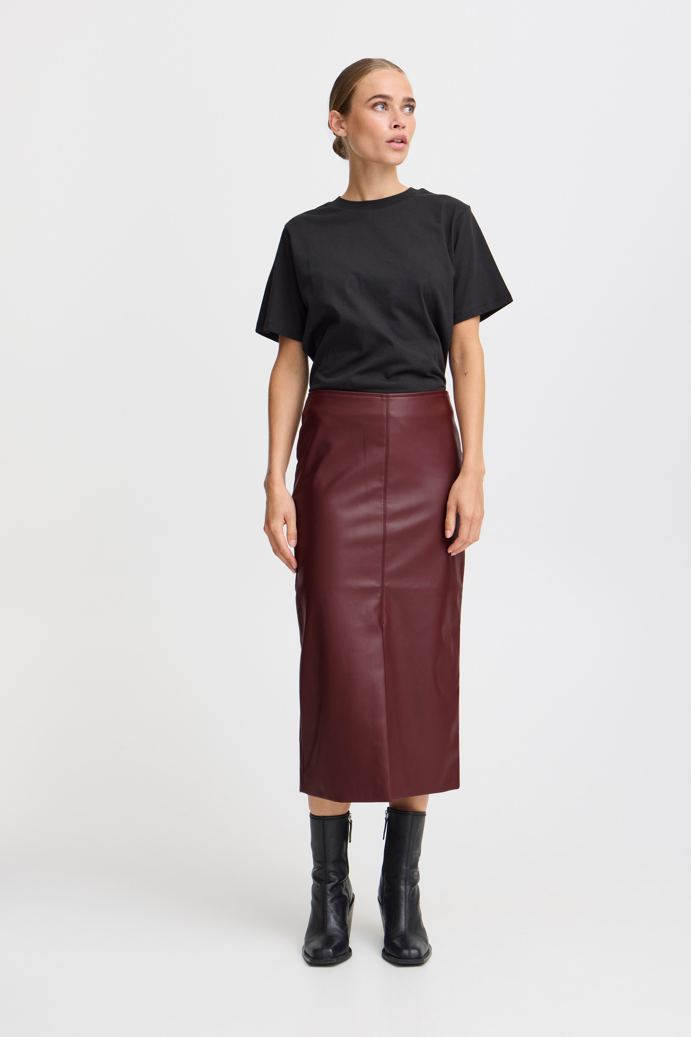 IHCOMANO Skirt LOOKBOOK FRONT 20121902-191627