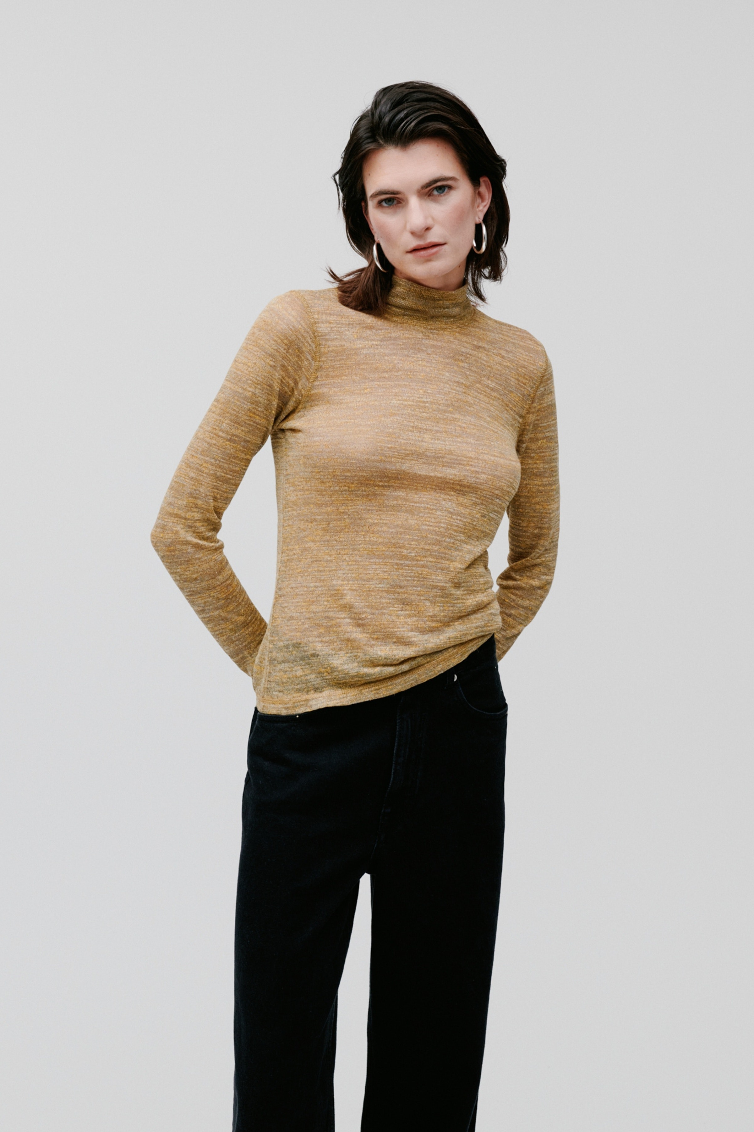 FELINE TOP LOOKBOOK FRONT 30600491-MC2158