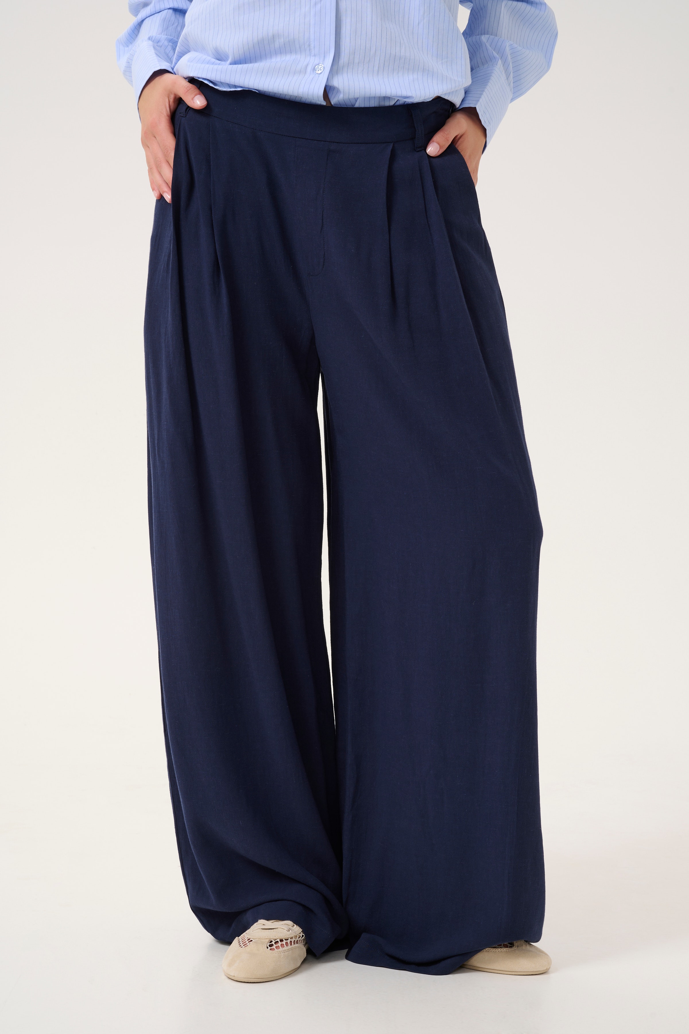 TiraMW Broek LOOKBOOK FRONT 10705025-103565