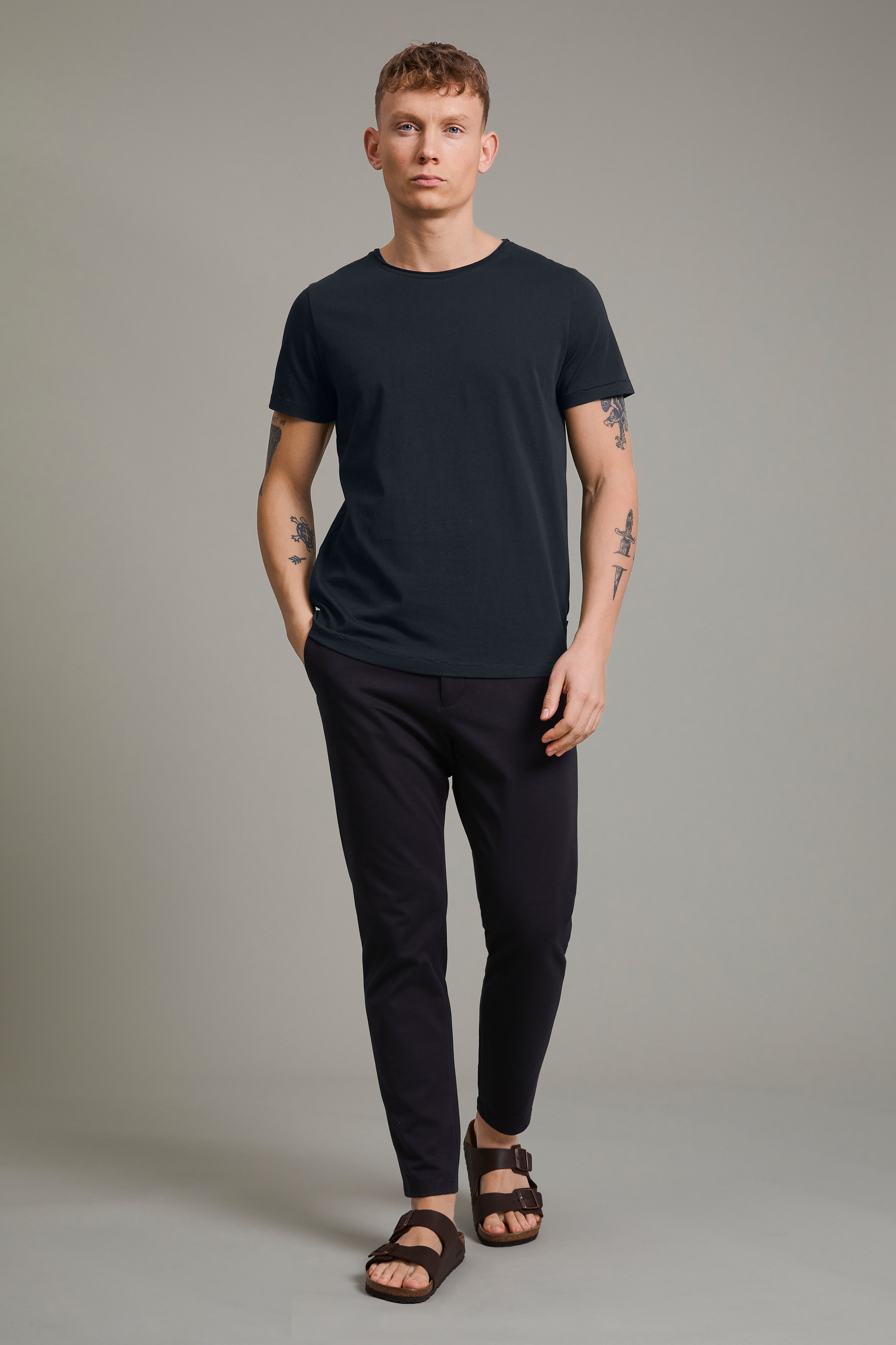 MAdrone T-shirt LOOKBOOK FRONT 30204427-194011