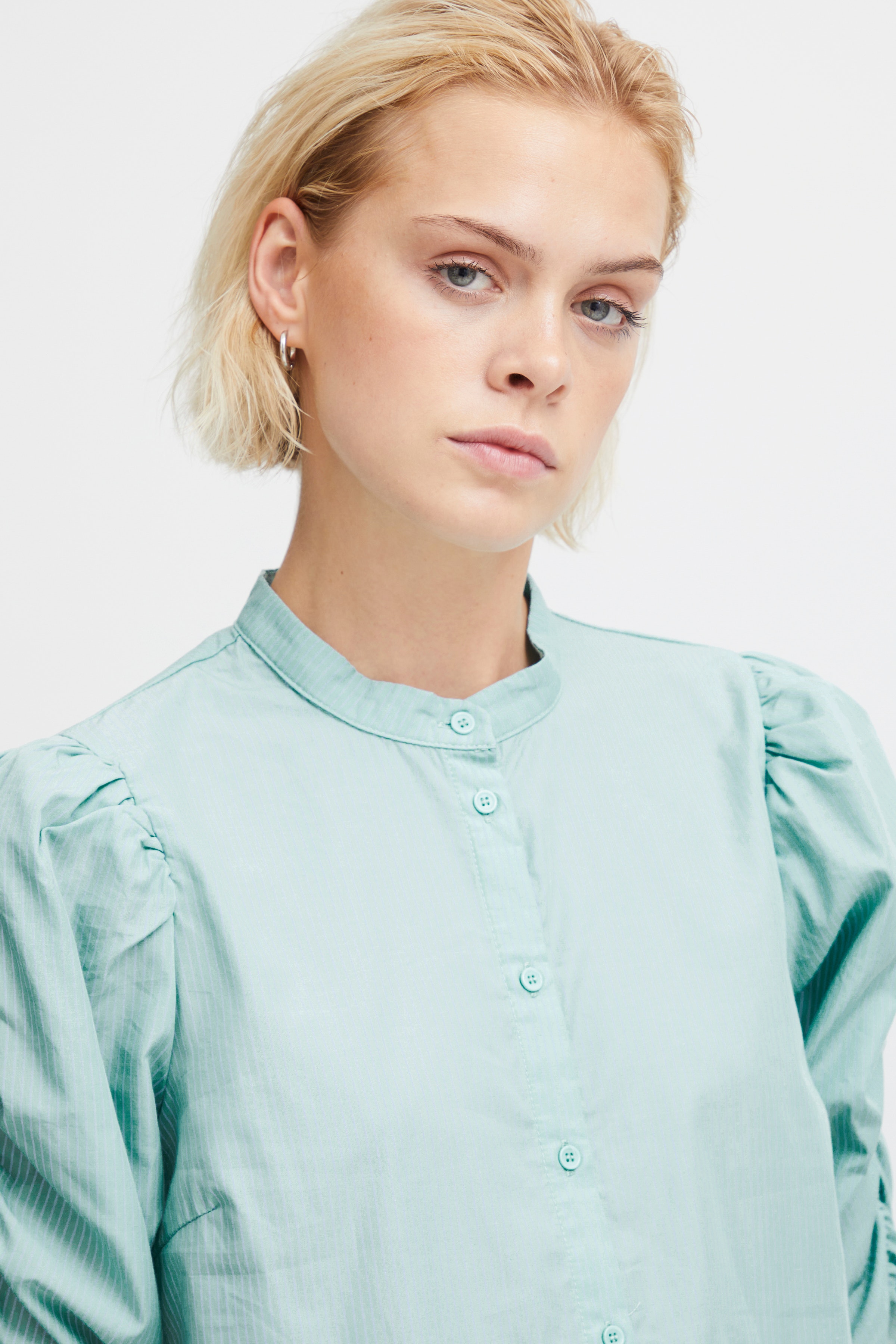 Kurzarm-Bluse LOOKBOOK DETAIL 20121475-203302