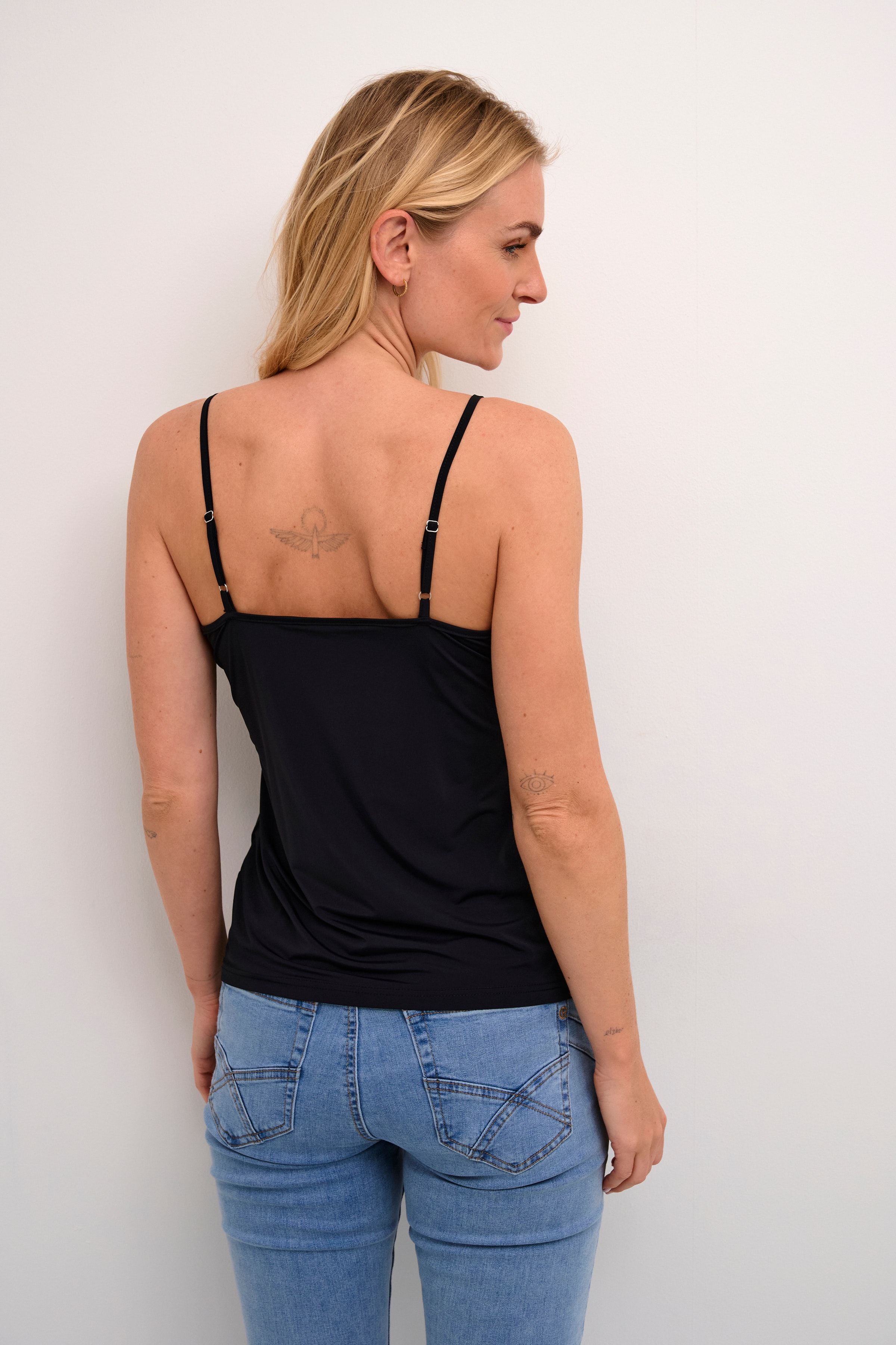 CRLissandra Top LOOKBOOK BACK 10613215-100120