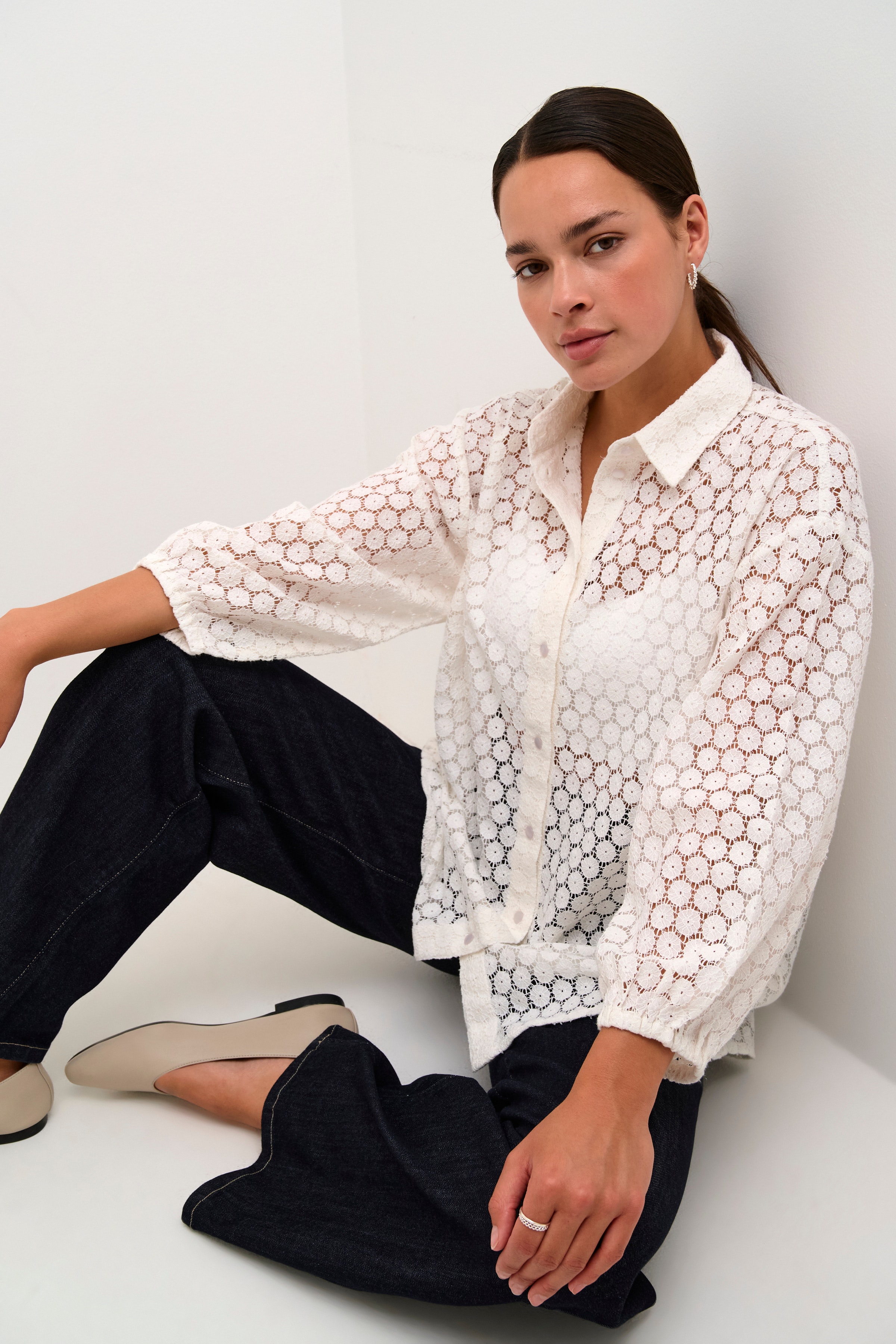 KAloren Lace shirt LOOKBOOK DETAIL 10508509-110602