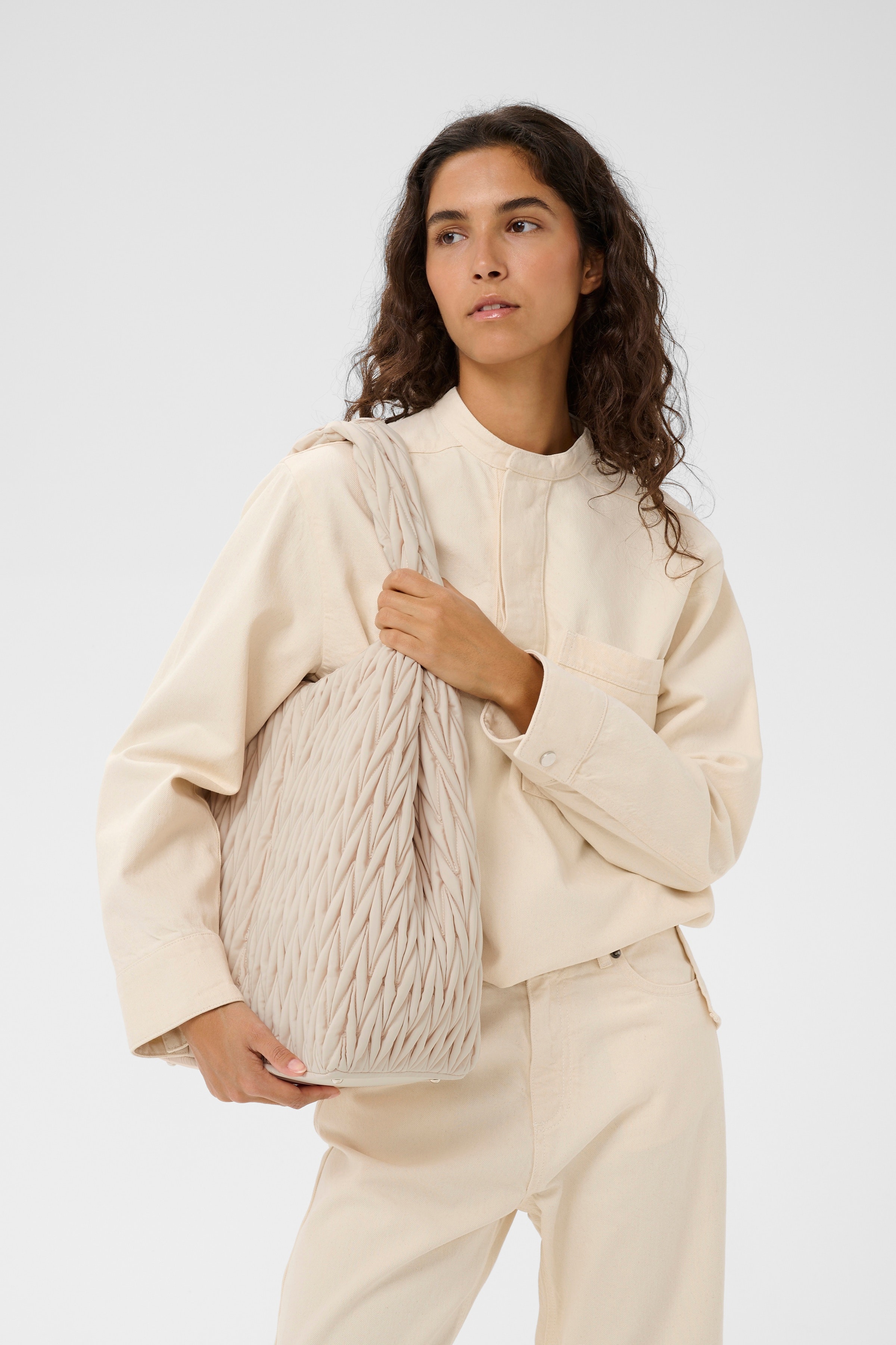 SAMYIW Shopper Bag LOOKBOOK FRONT 30112469-130403