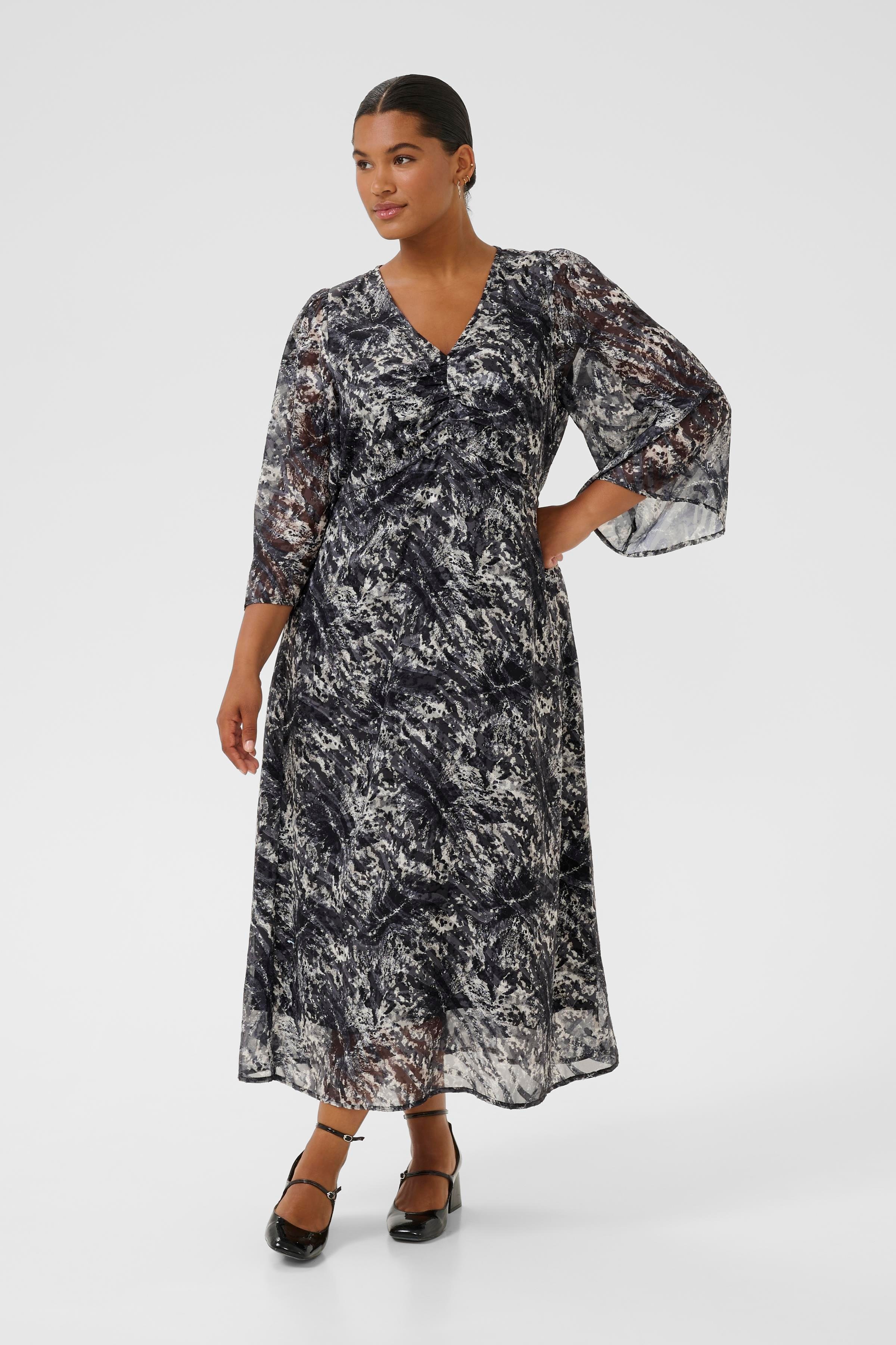 KCalicia Kleid LOOKBOOK FRONT 10583692-108203