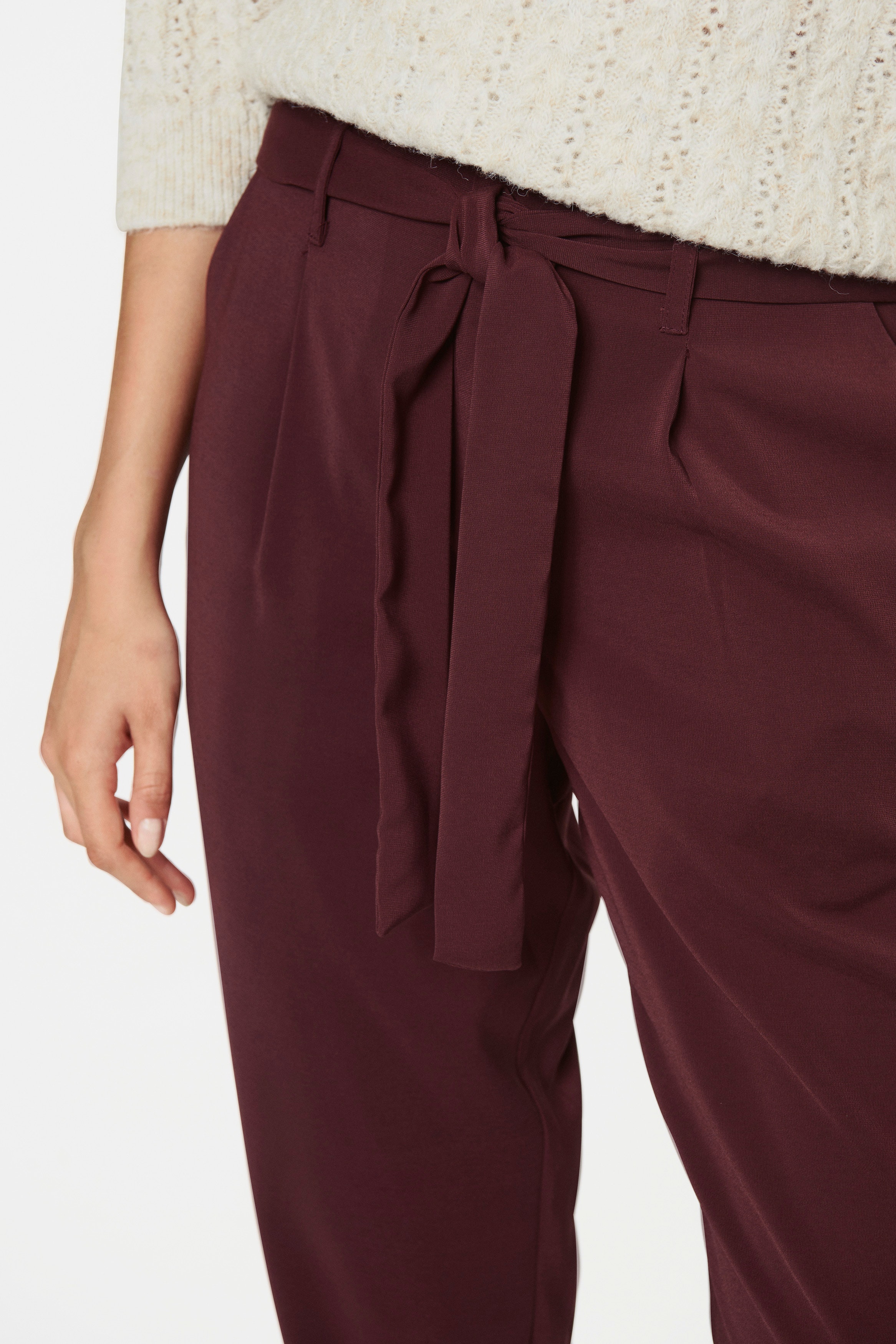 R5105, Trousers LOOKBOOK DETAIL 30500419-191619