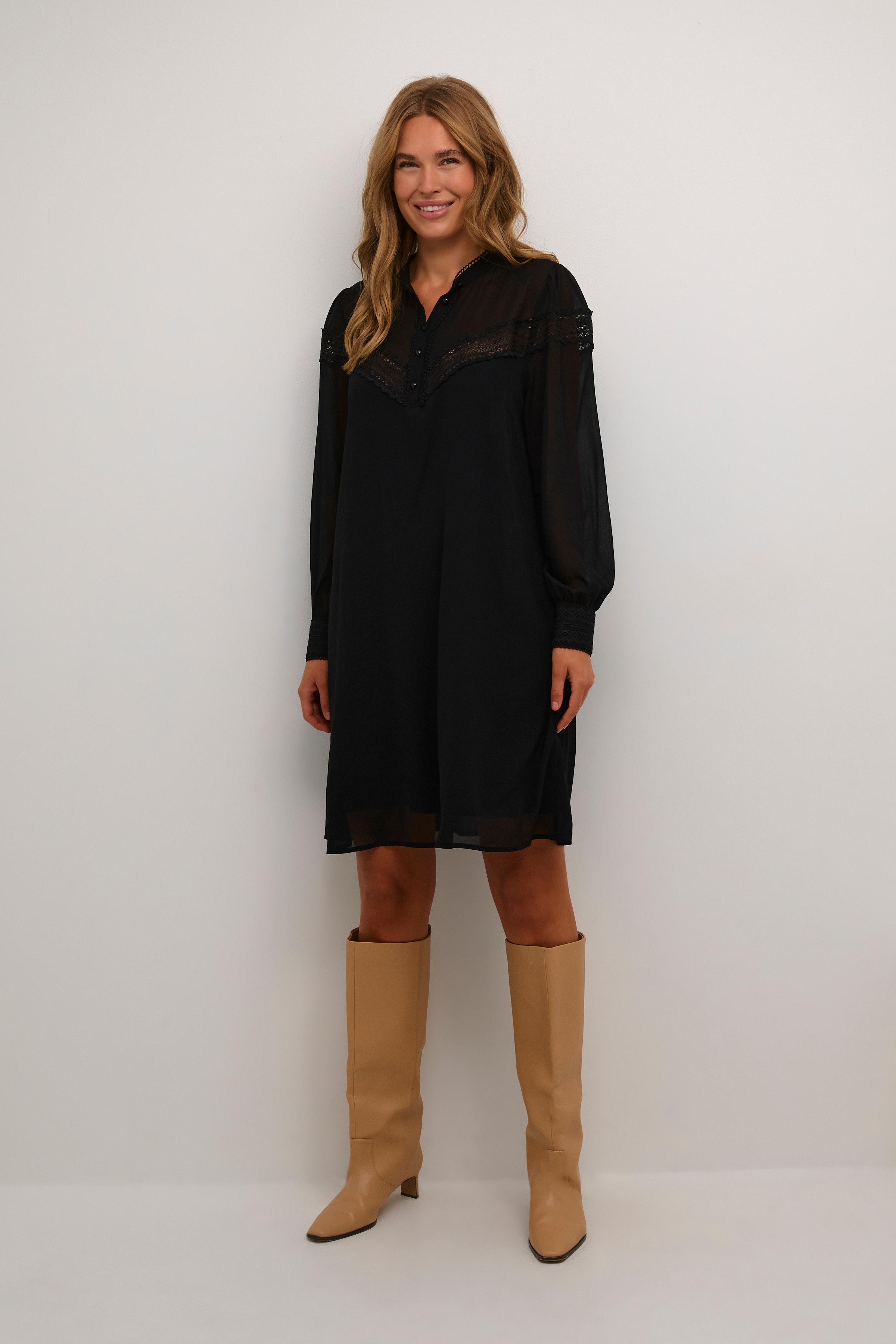 KAtilde Kjole LOOKBOOK FRONT 10508421-100121