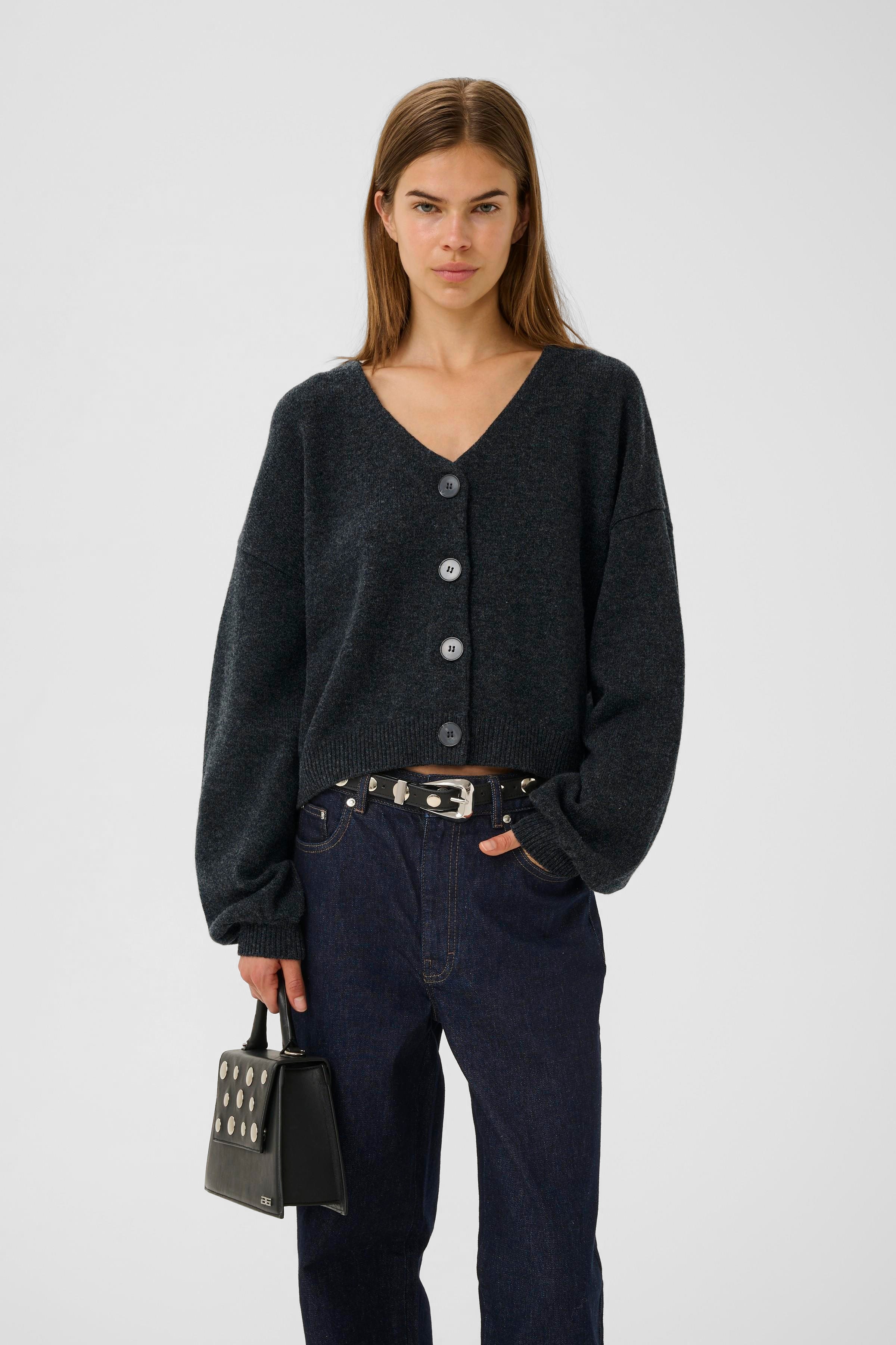 ManziGZ Cardigan LOOKBOOK FRONT 10909329-106530