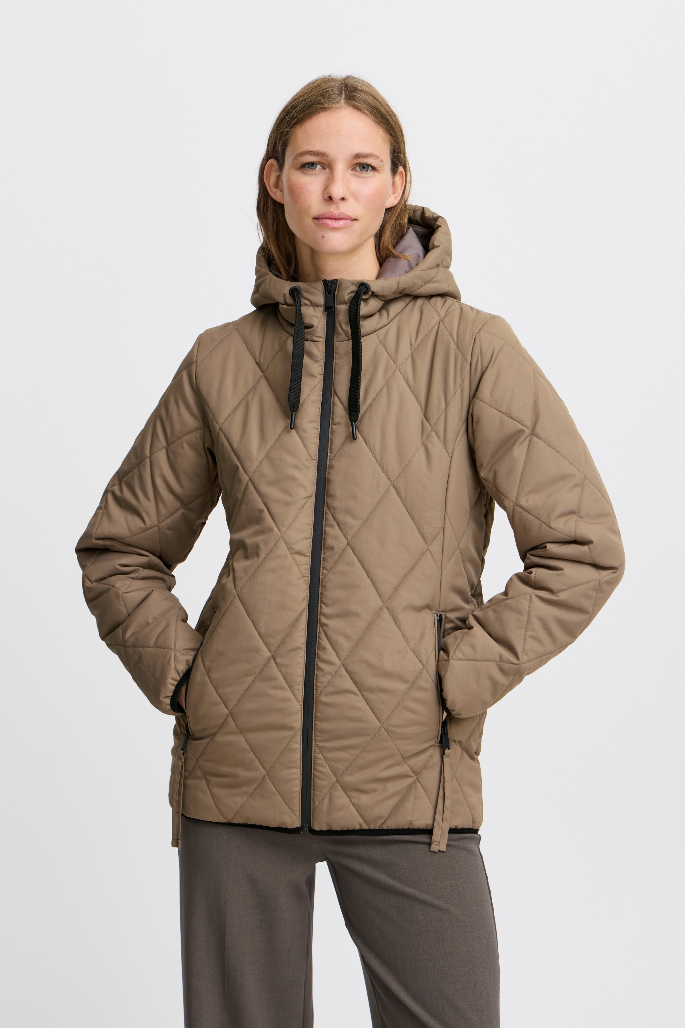 BYBELIS Yttertøy LOOKBOOK FRONT 20815796-181112