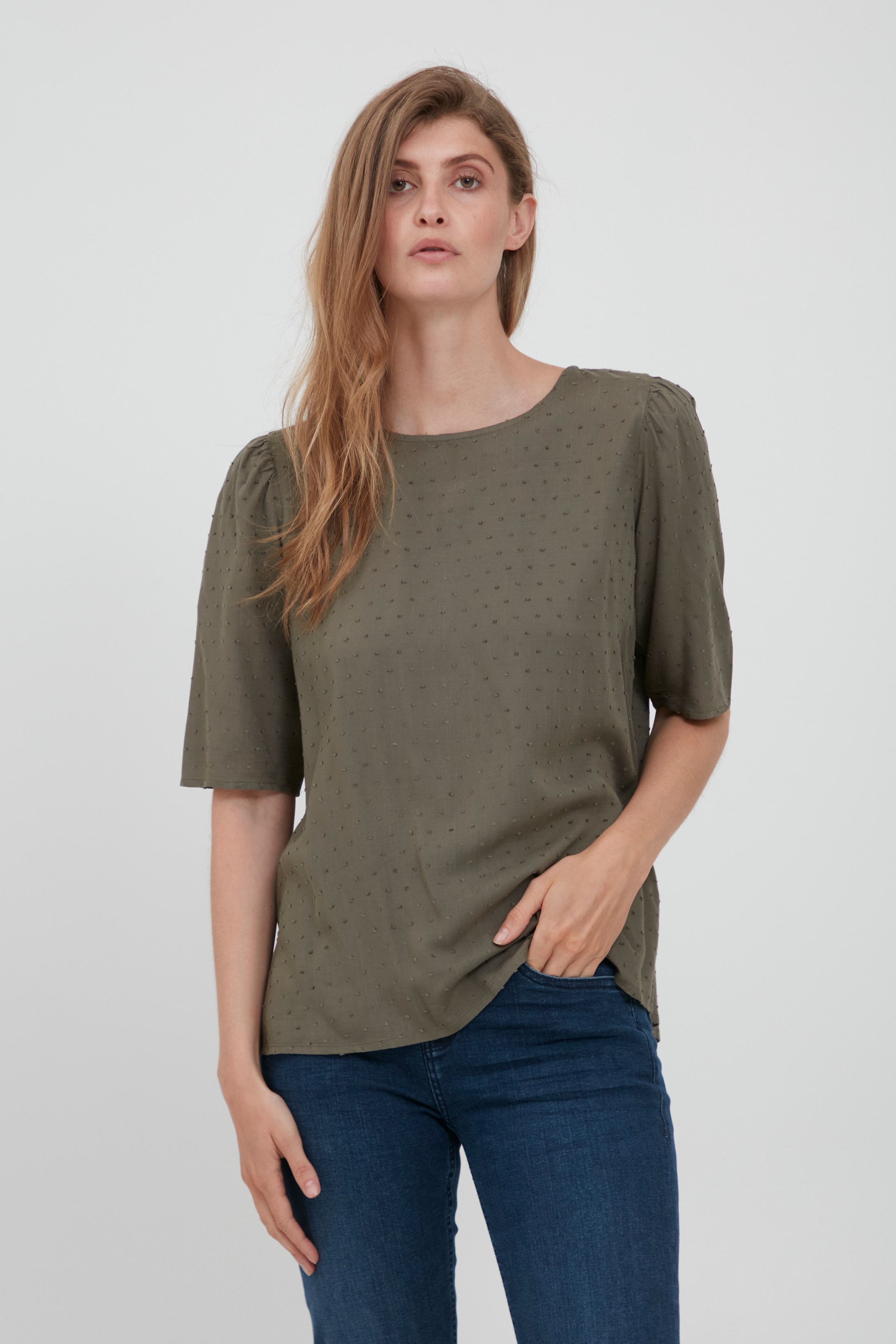 Blouse with short sleeve LOOKBOOK FRONT 20609829-180515