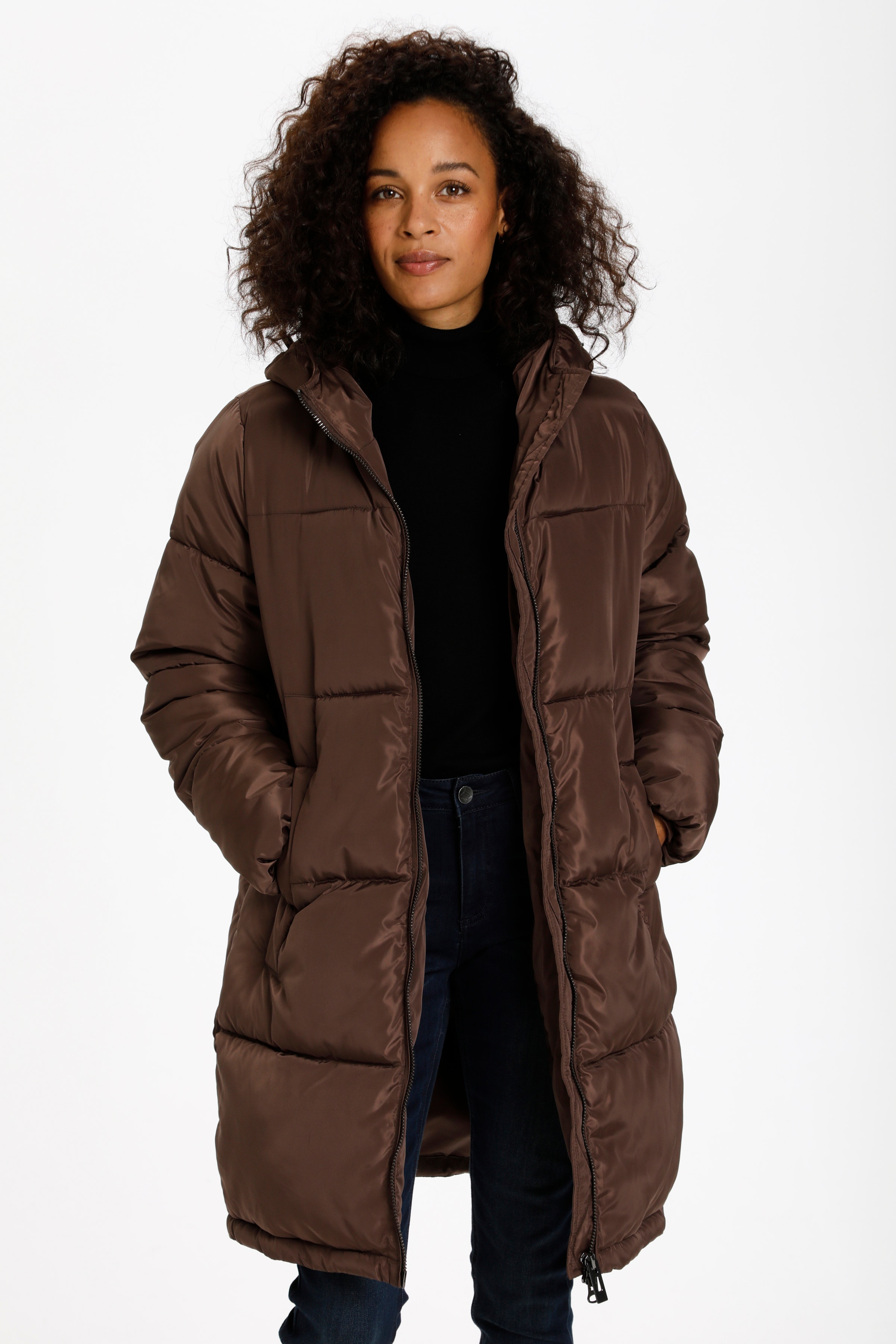 KAcacia Mantel LOOKBOOK FRONT 10504087-191213
