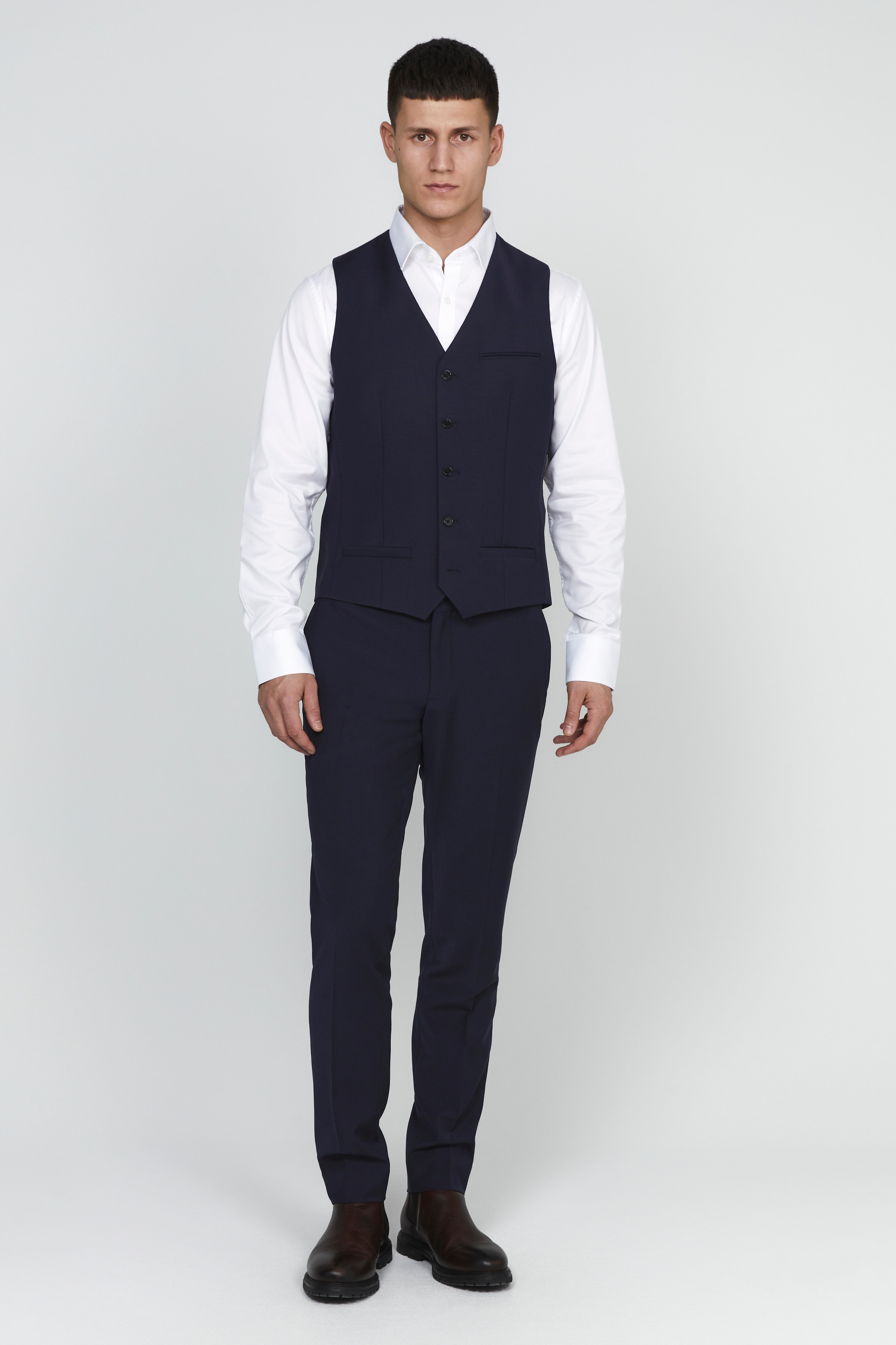 Breck Waistcoat LOOKBOOK FRONT 30203654-20211