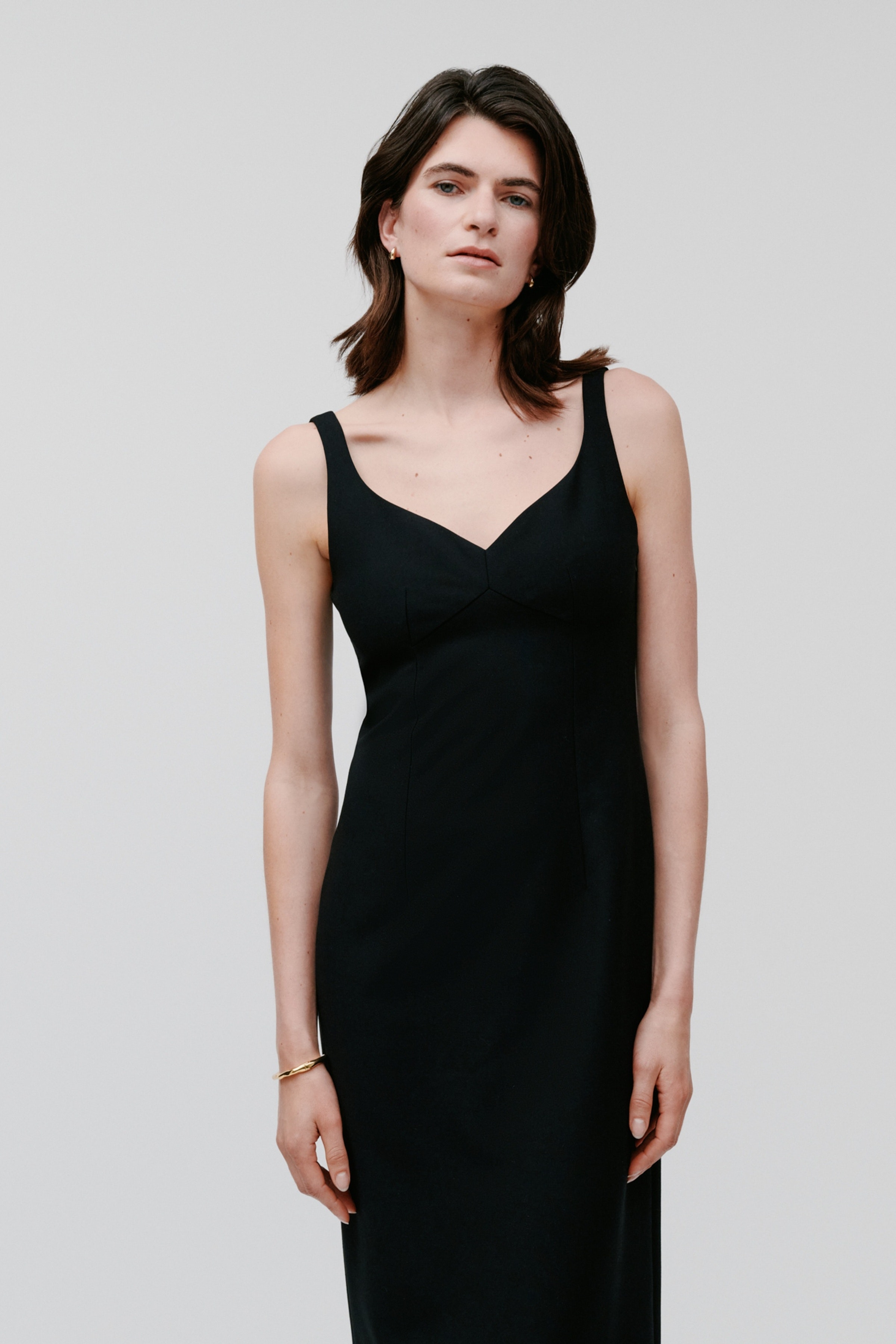 NEPHELIA Dress LOOKBOOK FRONT 30600661-BK999