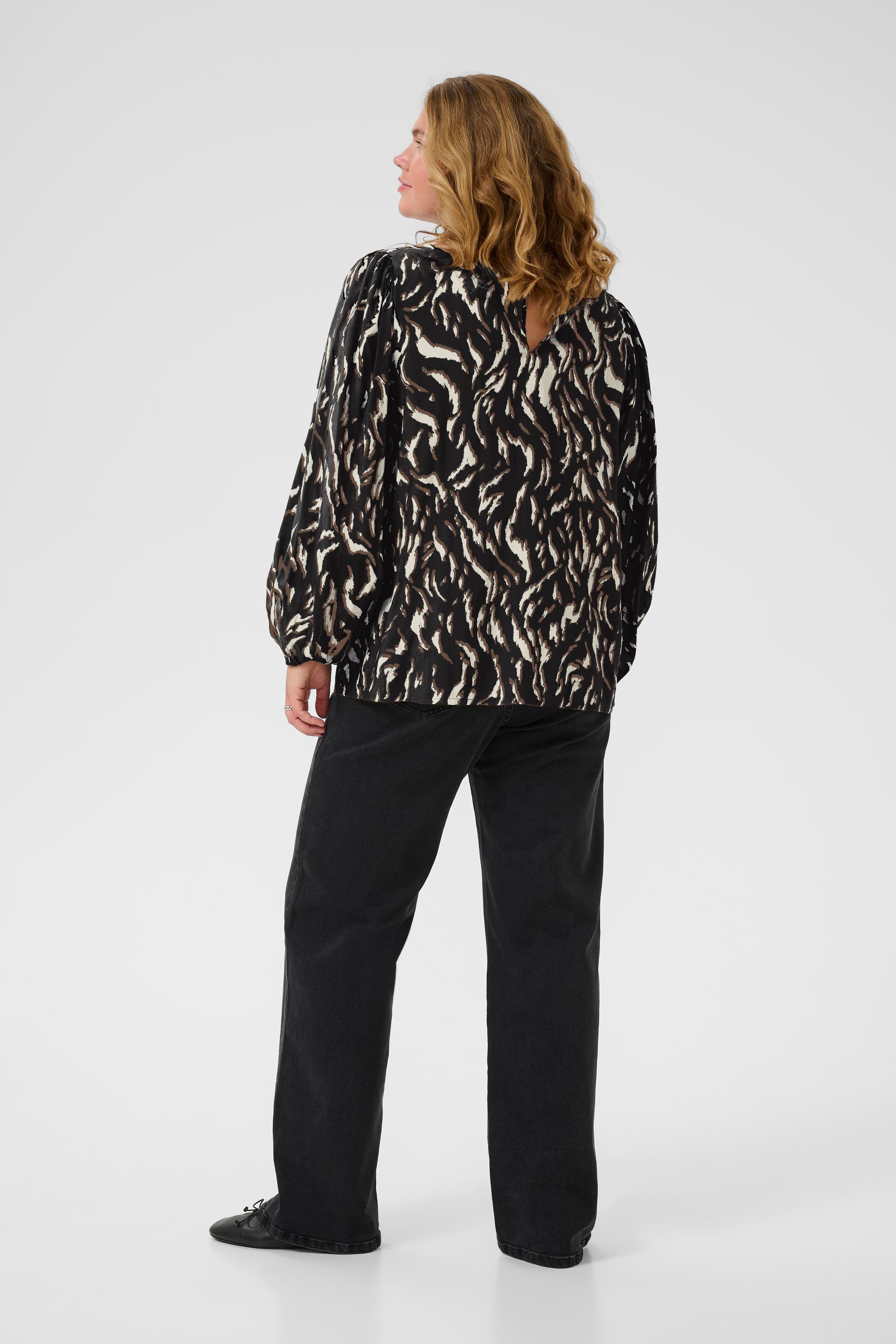 KCmilina Bluse LOOKBOOK FRONT 10583607-108271