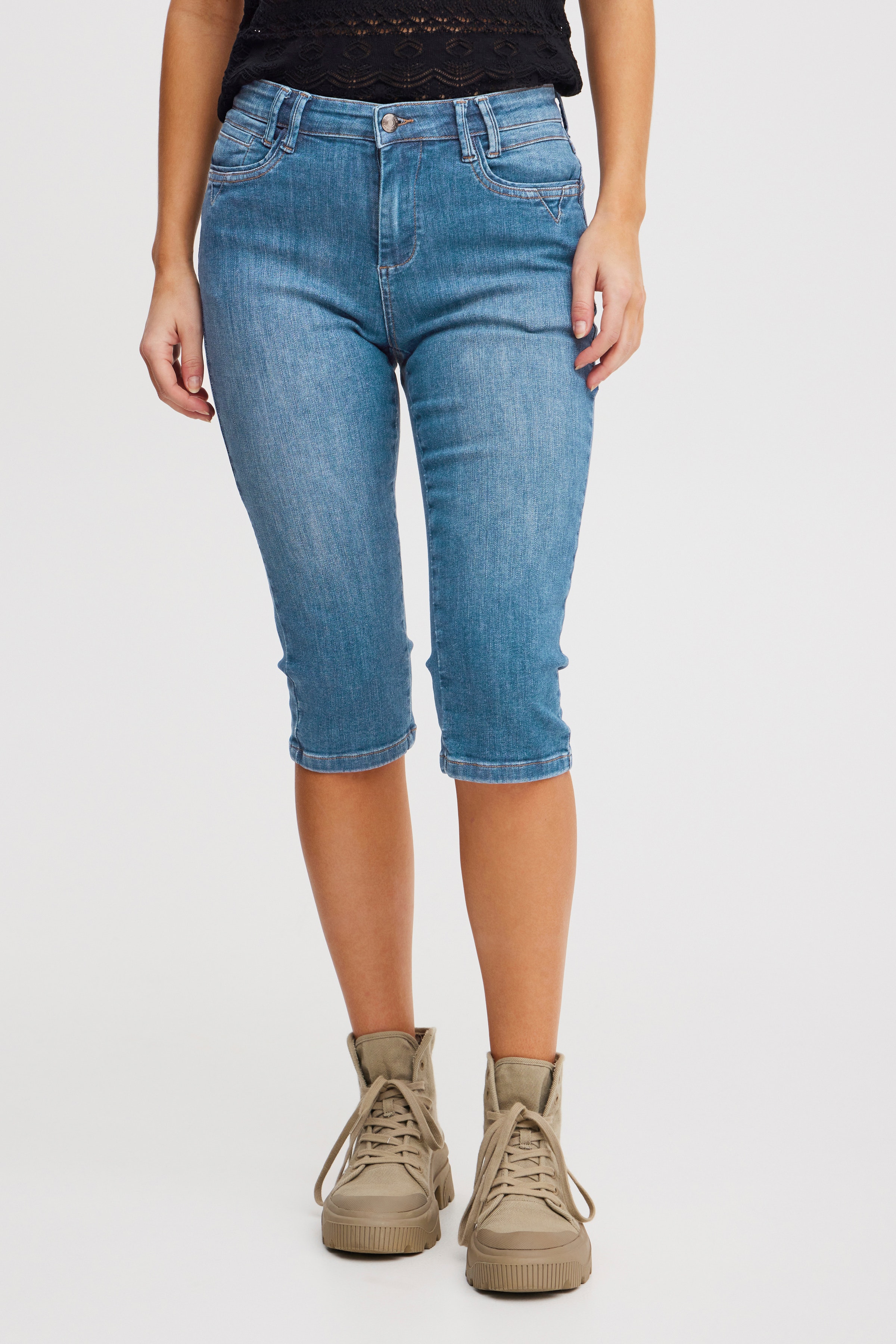 PZJULIA HW Capri LOOKBOOK FRONT 50208107-200005