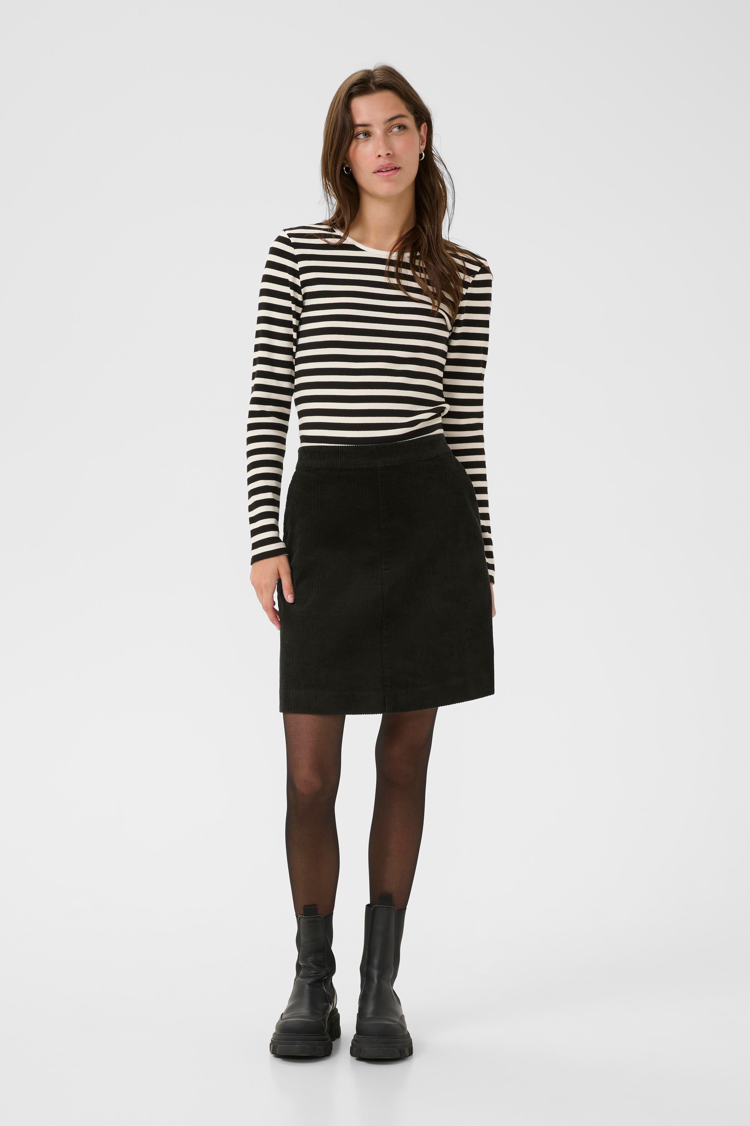 LingsPW Skirt LOOKBOOK FRONT 30307449-194008