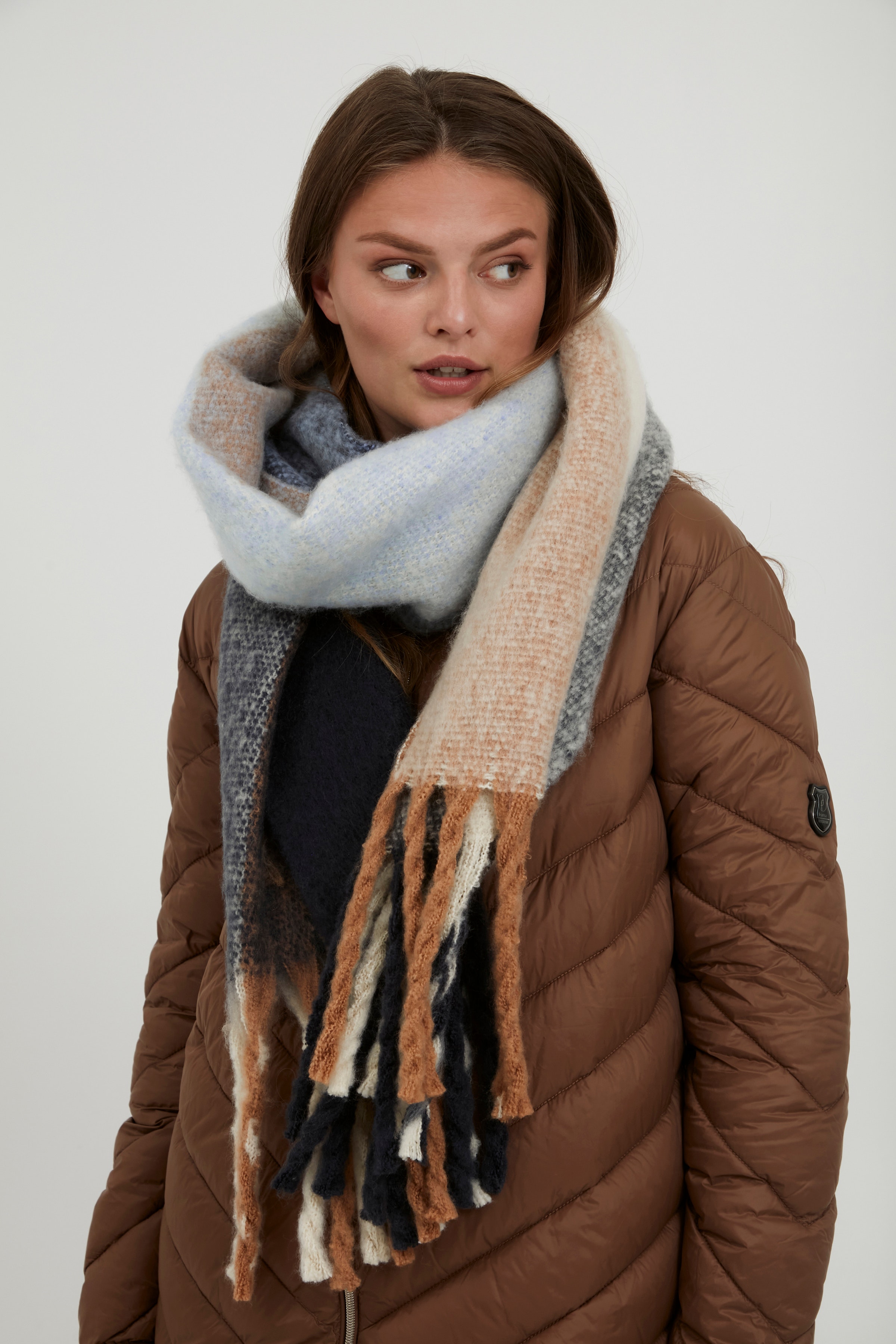 Skjerf LOOKBOOK FRONT 20609600-200887
