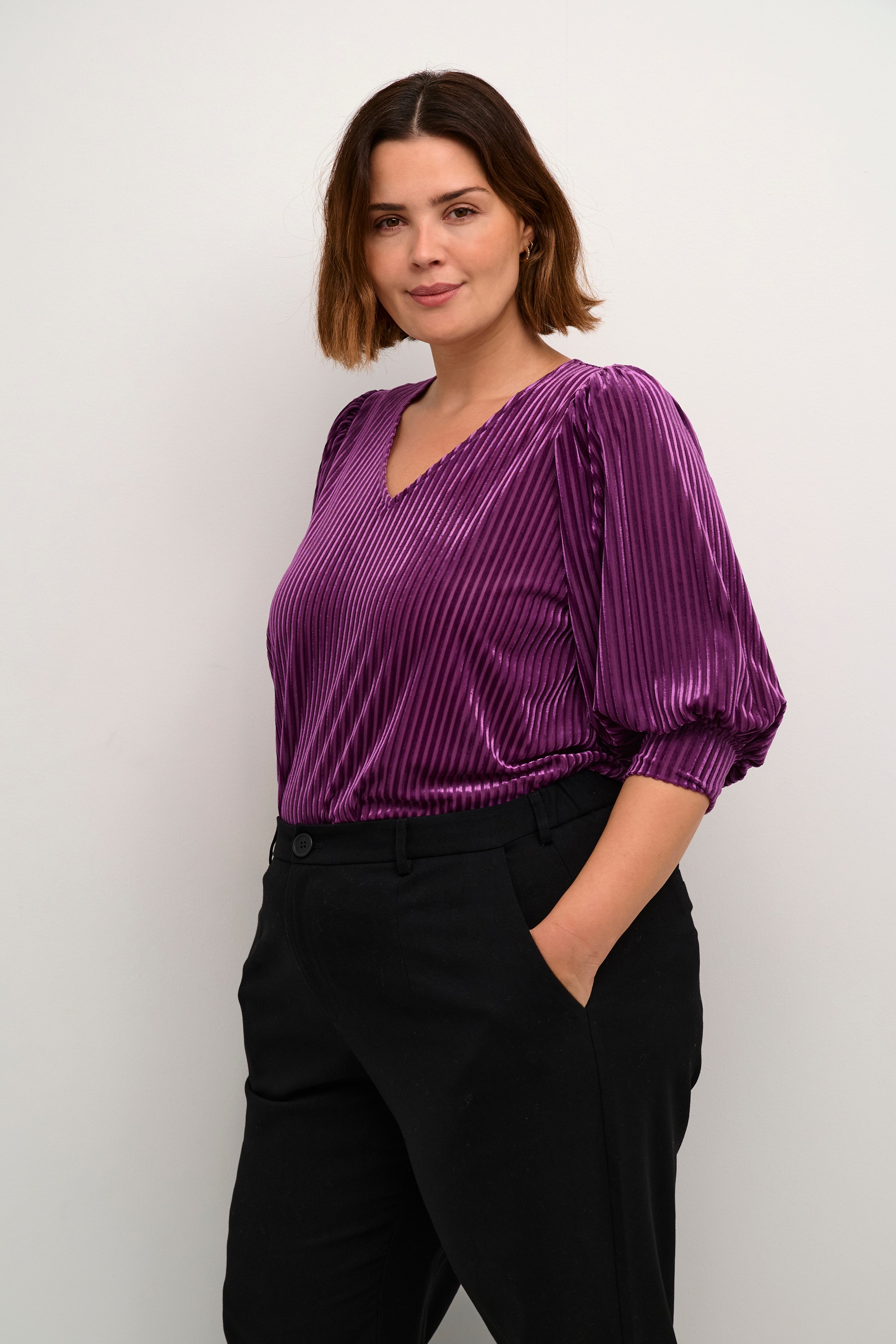 KCcacanna Blouse En Velours LOOKBOOK FRONT 10581210-106795