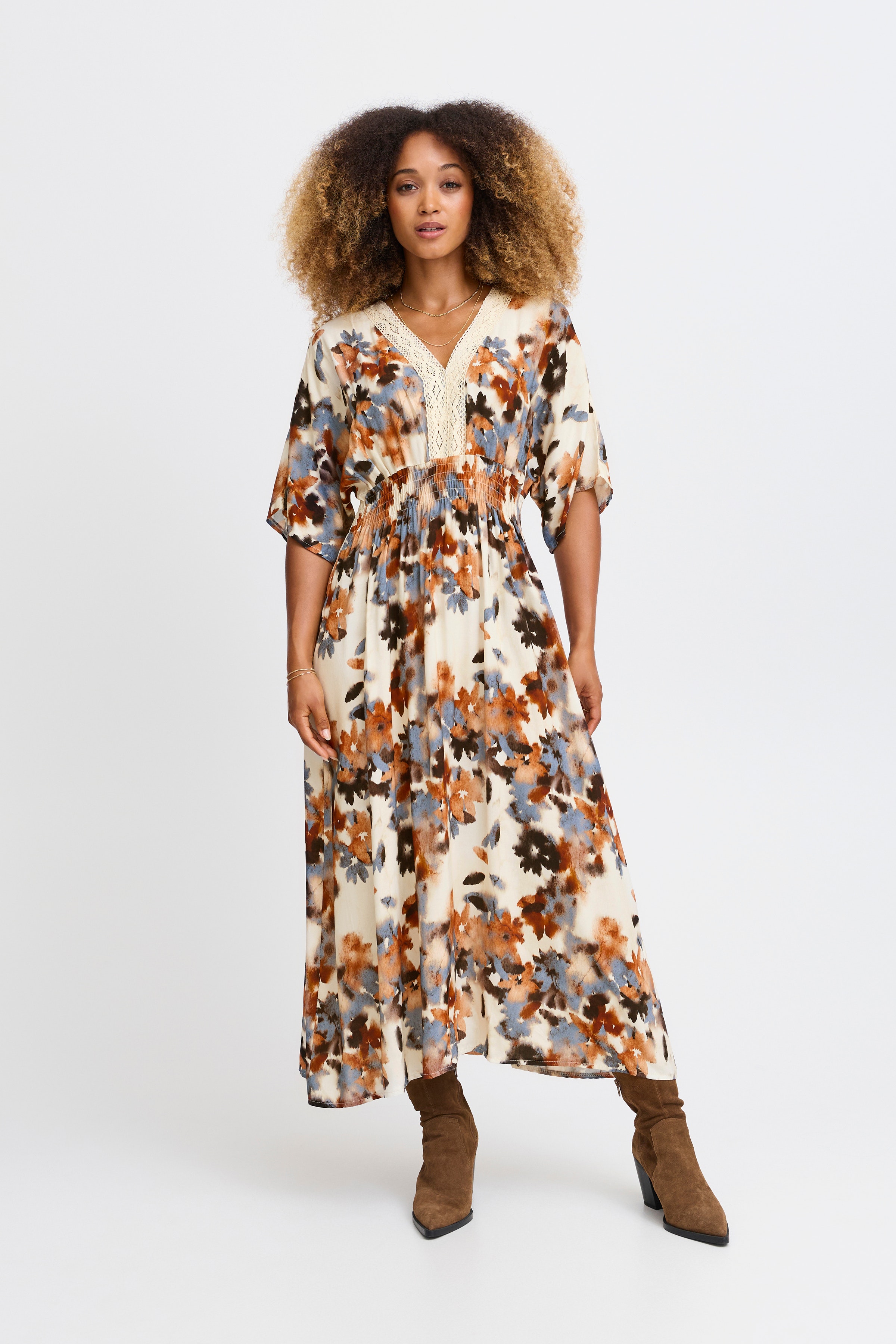 SBKANZA Kjole LOOKBOOK FRONT 22100714-173912