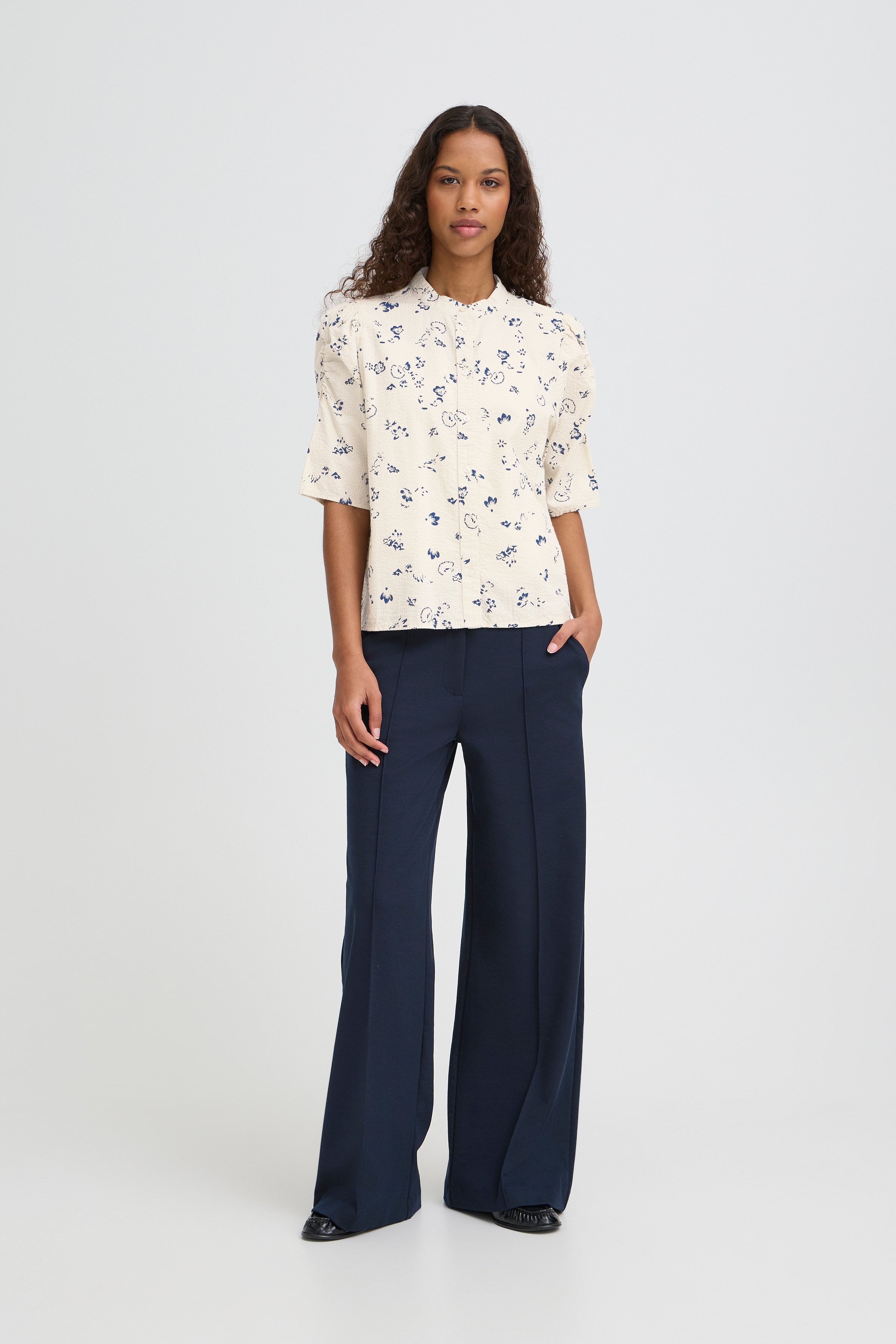 IHQWINA Skjorte LOOKBOOK FRONT 20125169-900004167